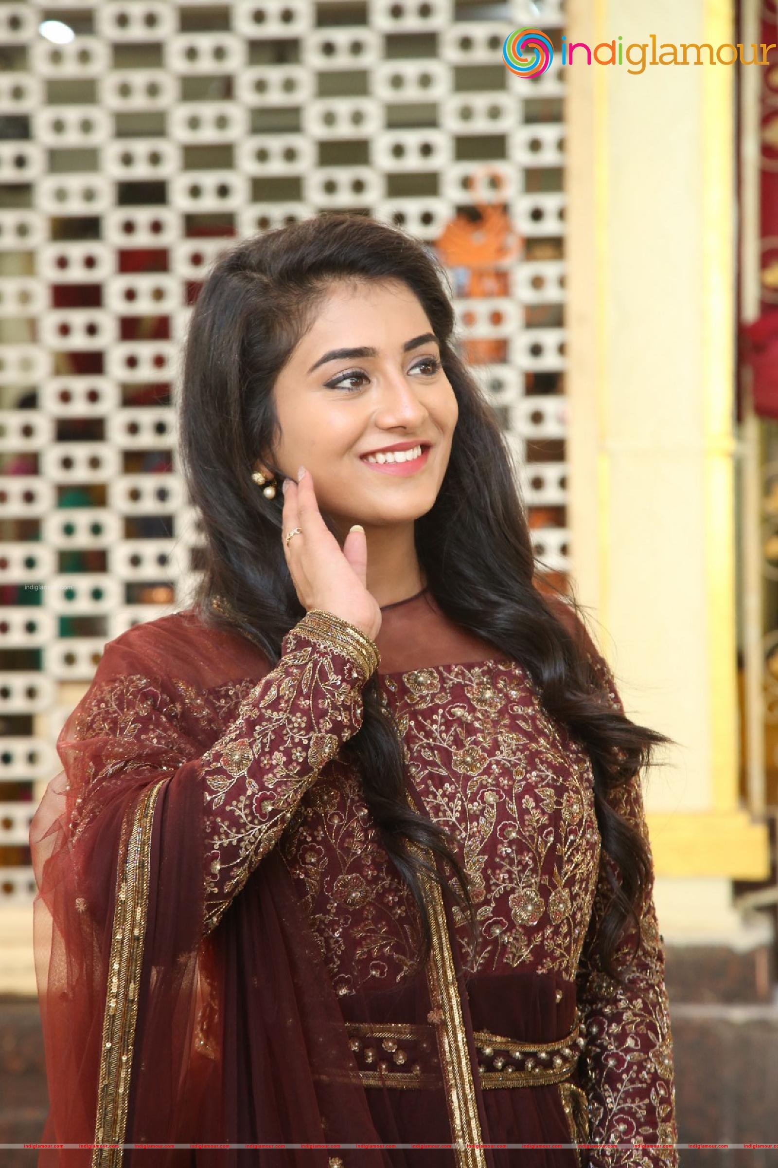 Rashi Singh Actress hd photo