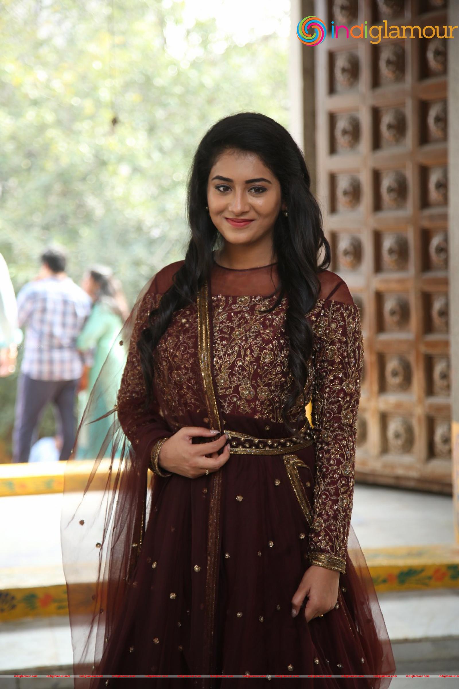 Rashi Singh Actress hd photo