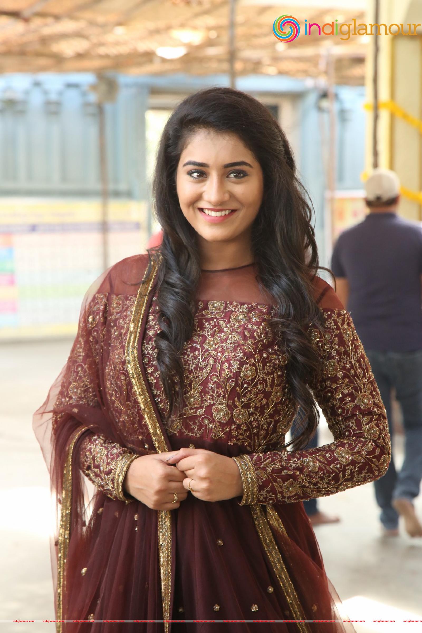 Rashi Singh Actress hd photo