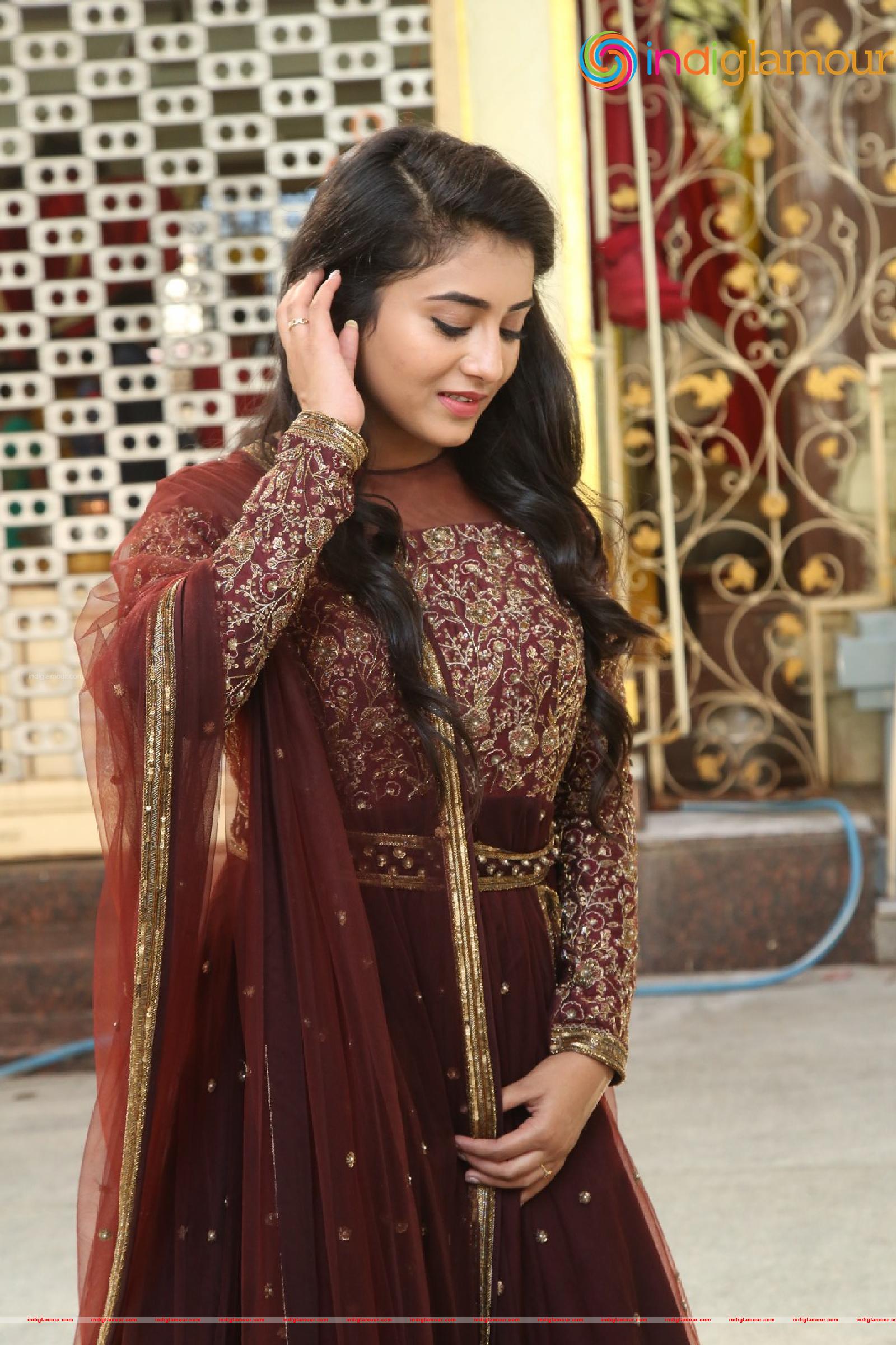 Rashi Singh Actress hd photo