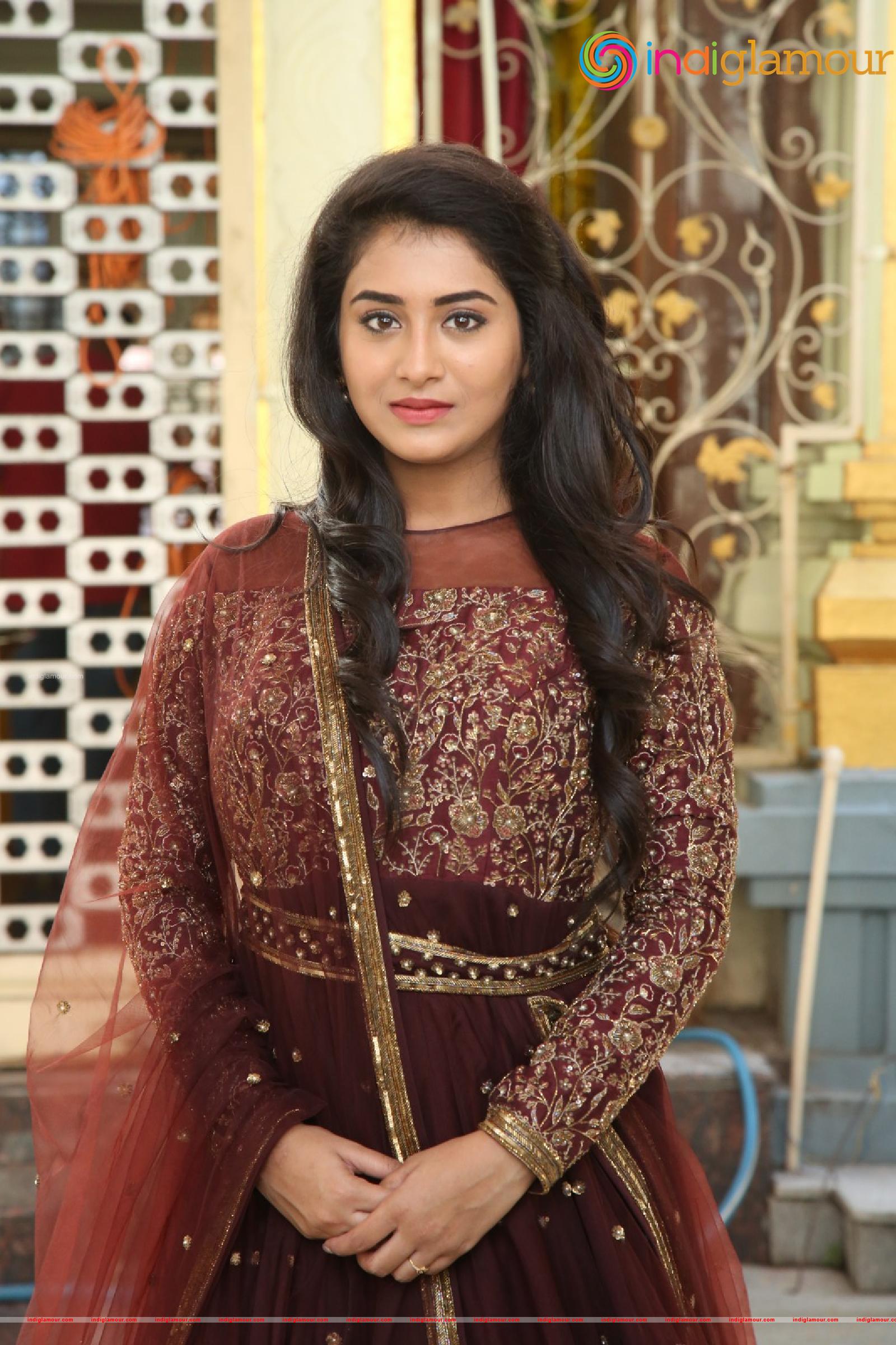 Rashi Singh Actress hd photo