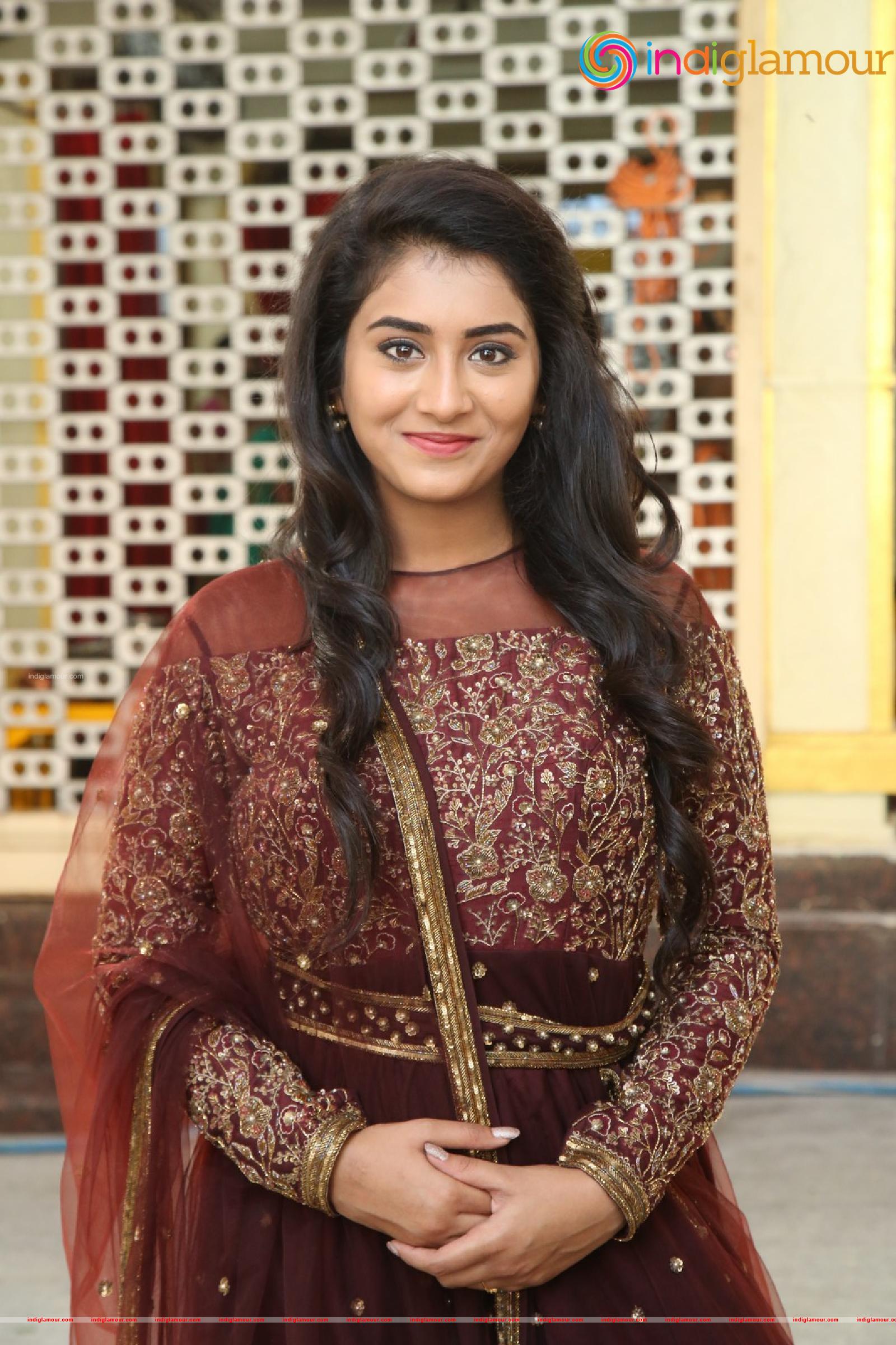 Rashi Singh Actress hd photo