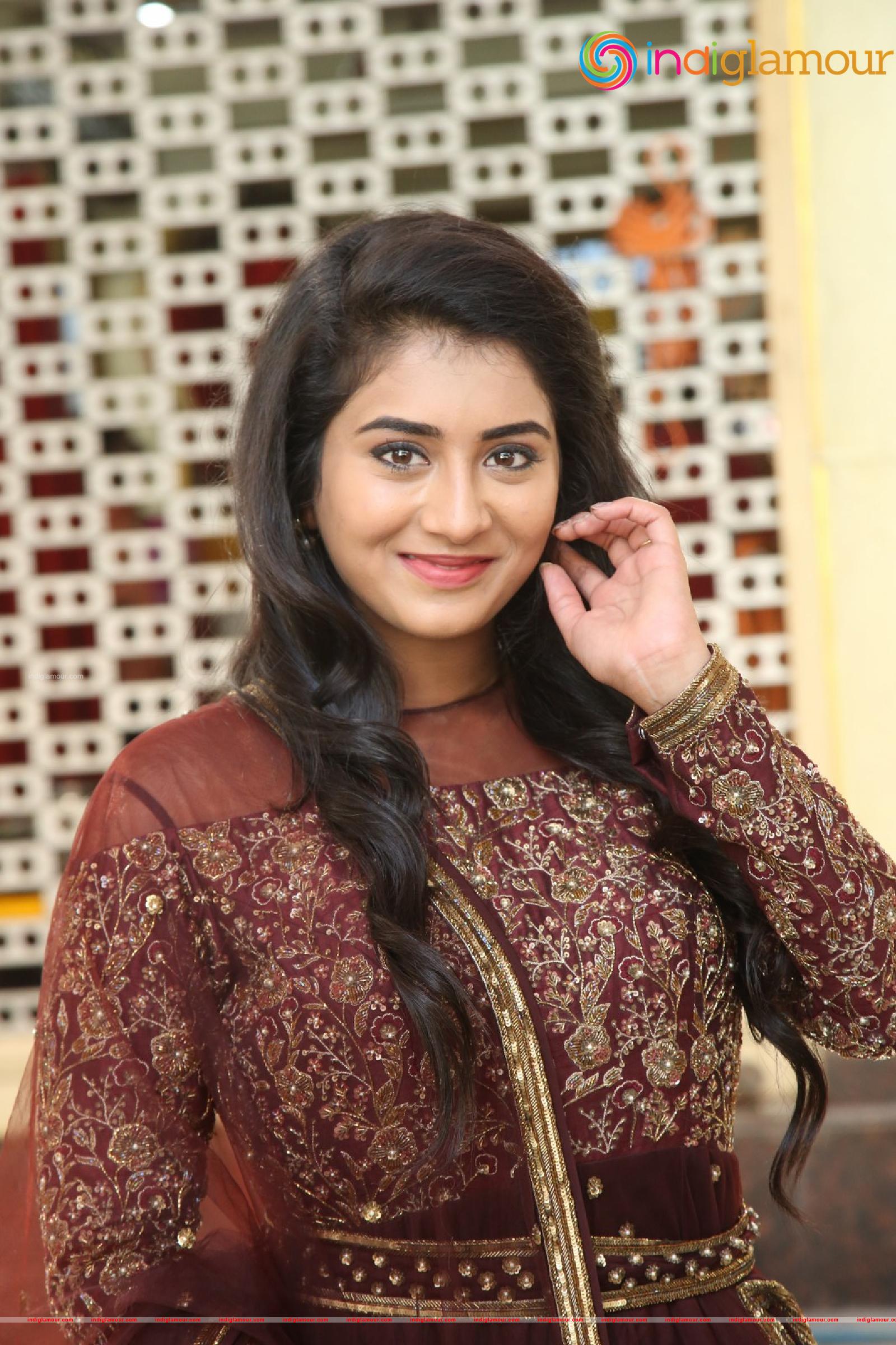 Rashi Singh Actress hd photo