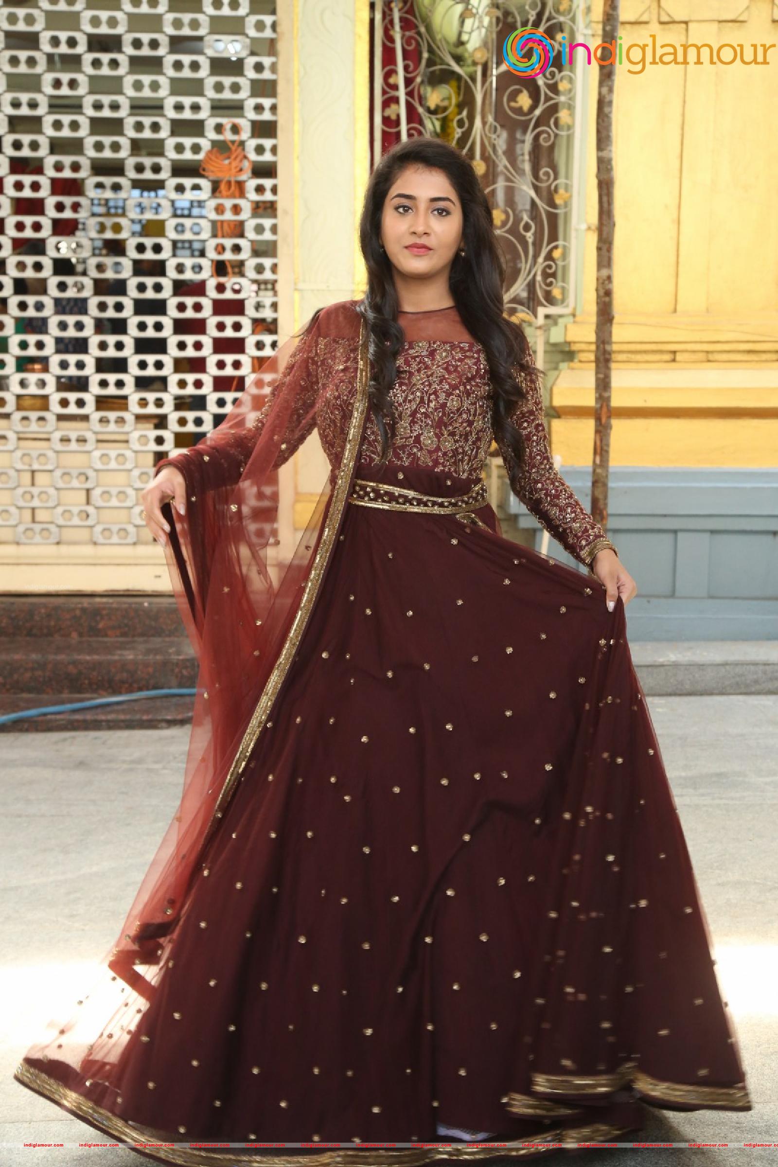 Rashi Singh Actress hd photo