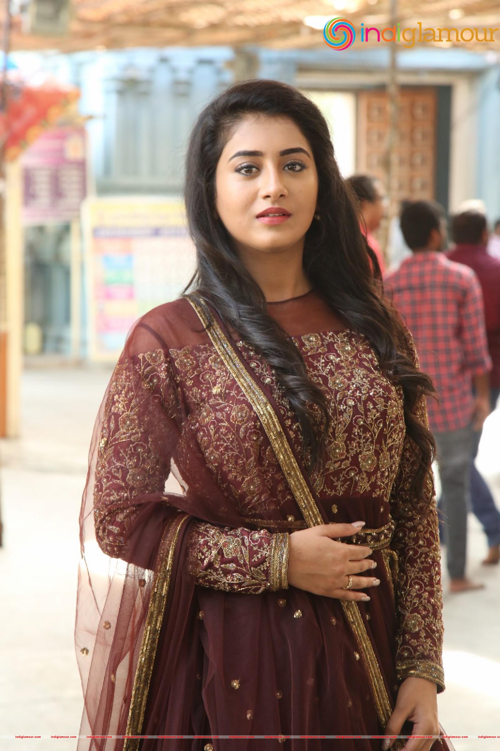Rashi Singh Actress hd photo