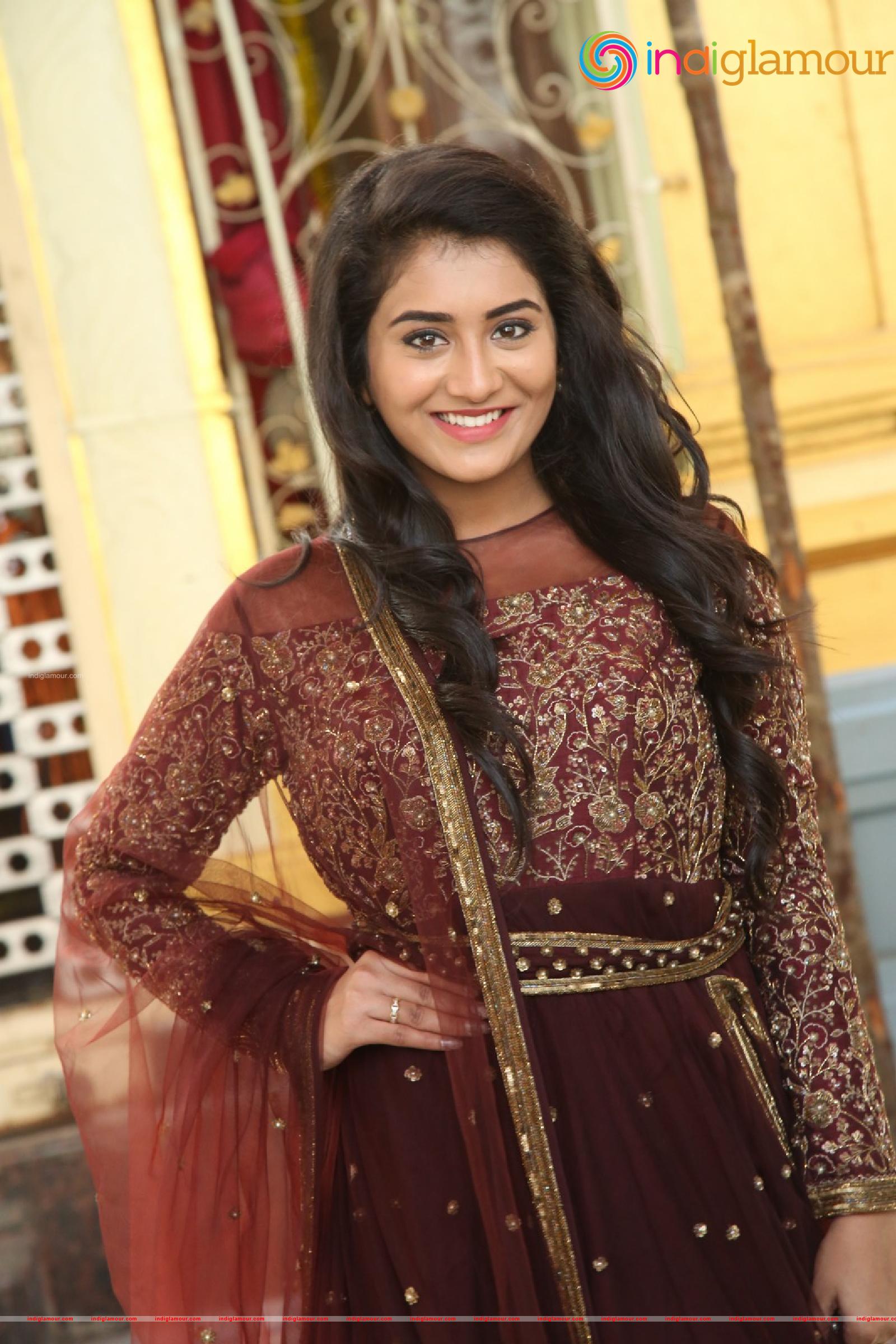 Rashi Singh Actress hd photo