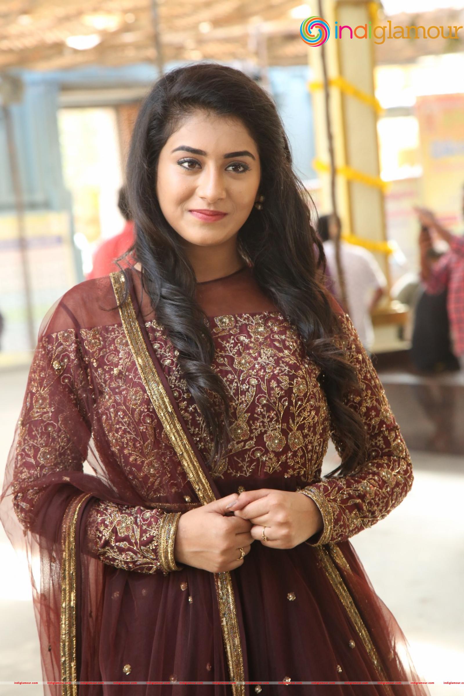 Rashi Singh Actress hd photo