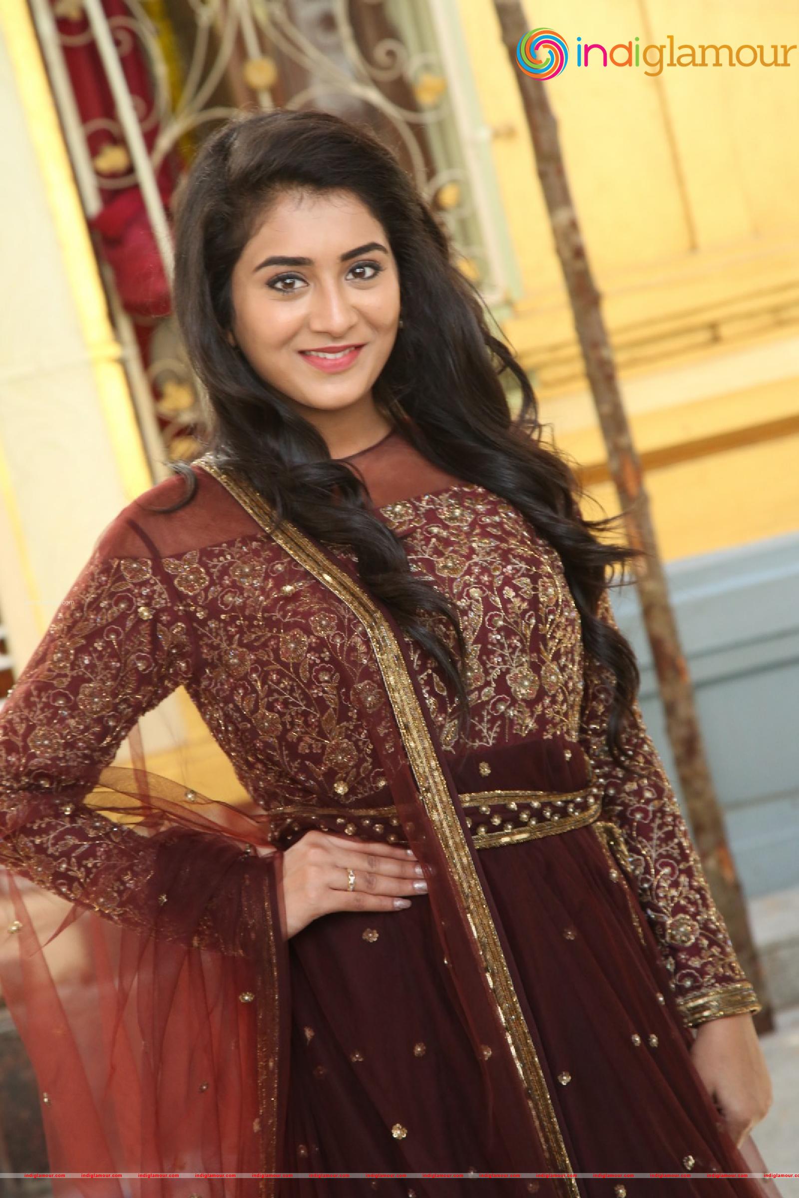 Rashi Singh Actress hd photo