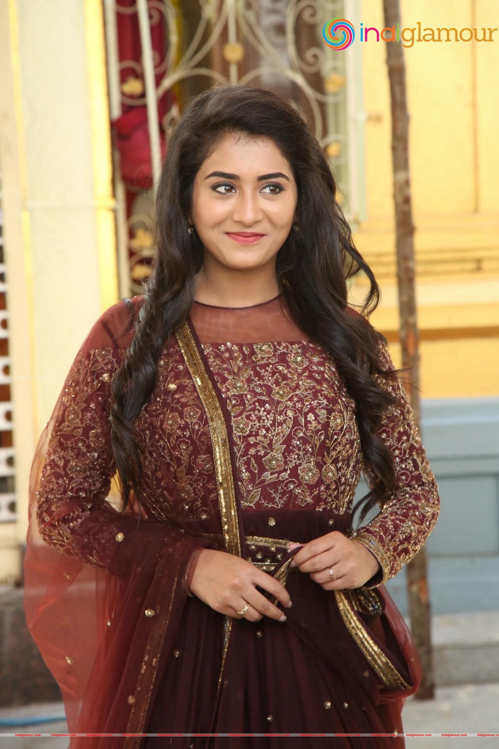 Rashi Singh Actress hd photo