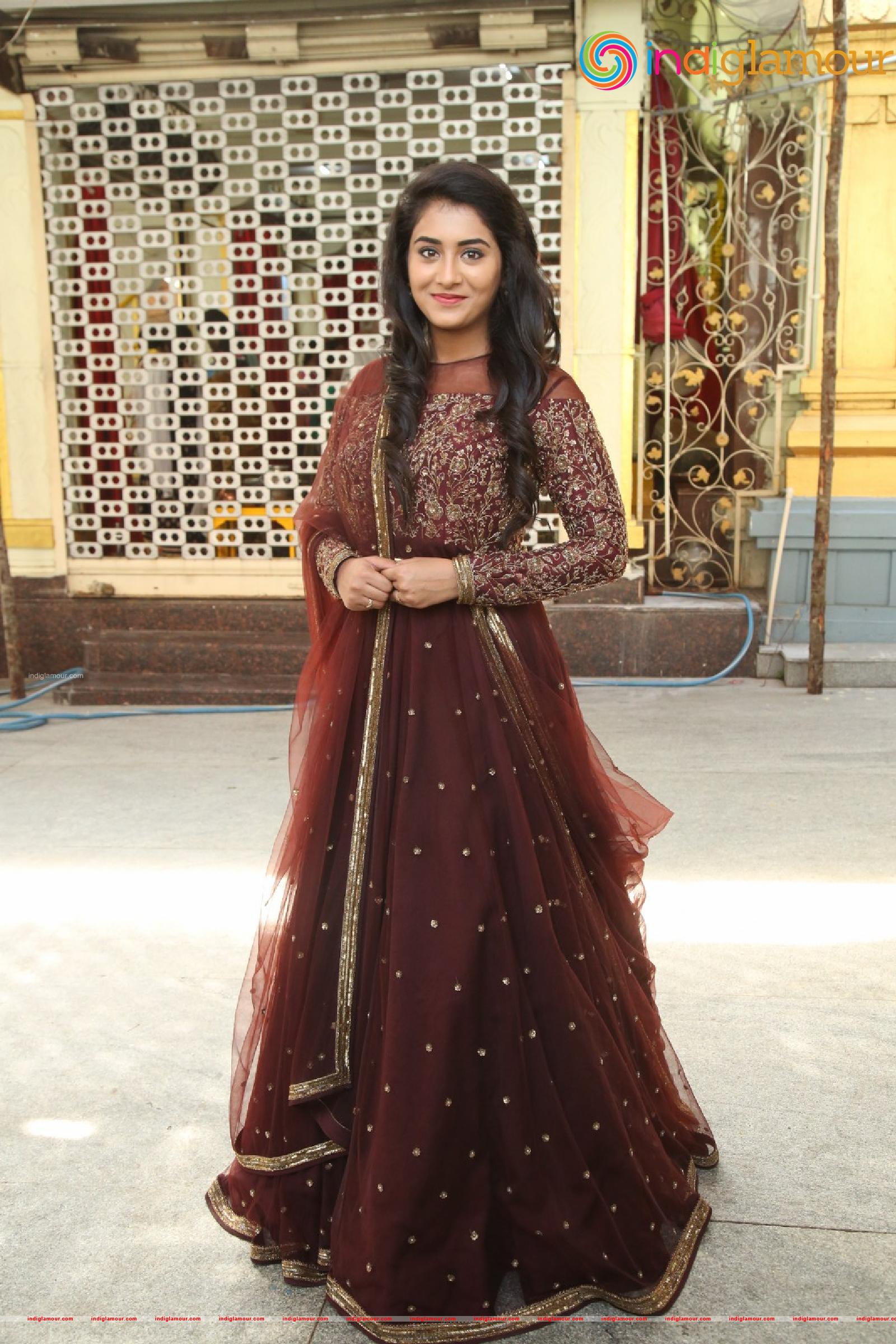 Rashi Singh Actress hd photo