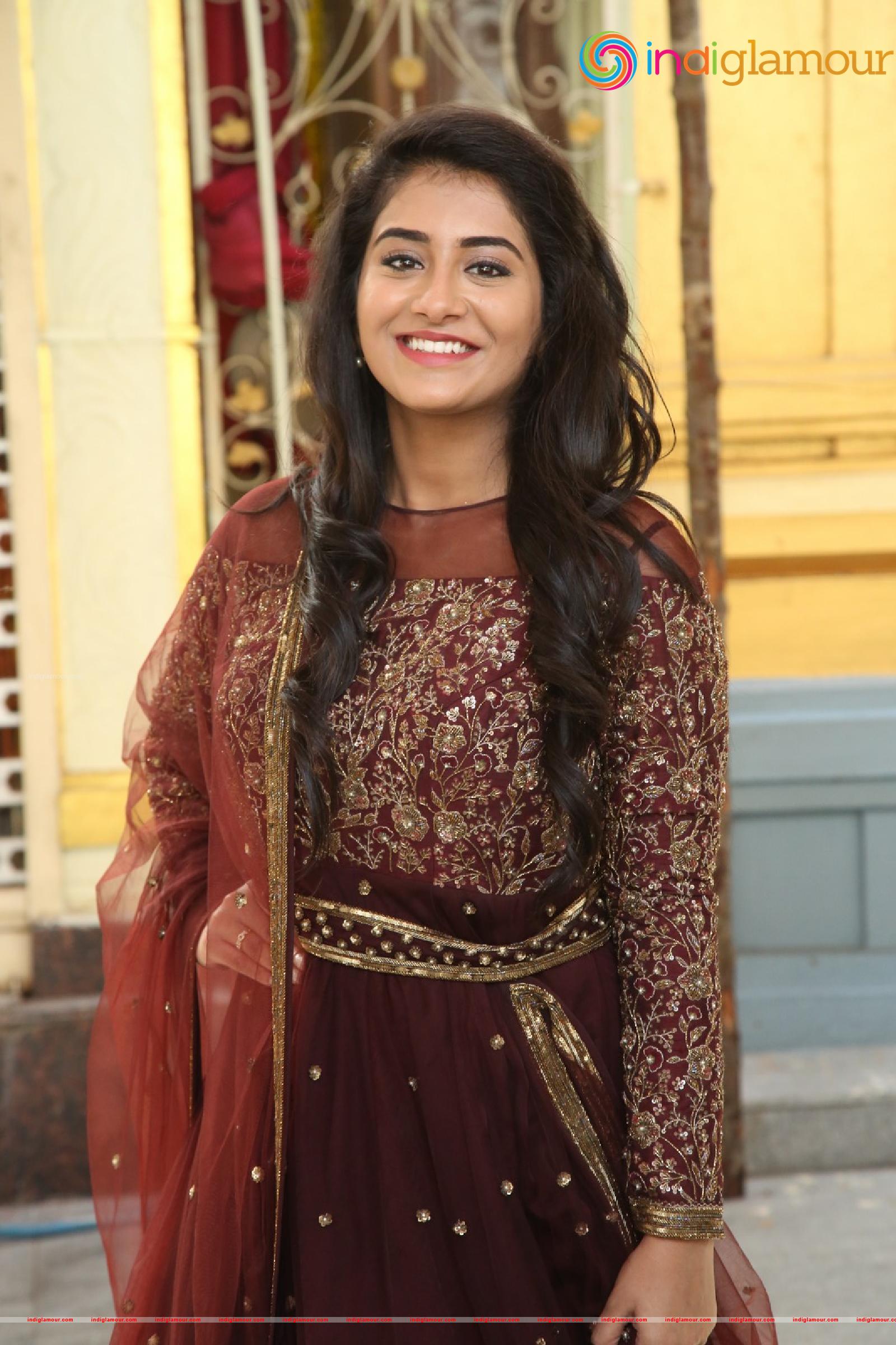 Rashi Singh Actress hd photo