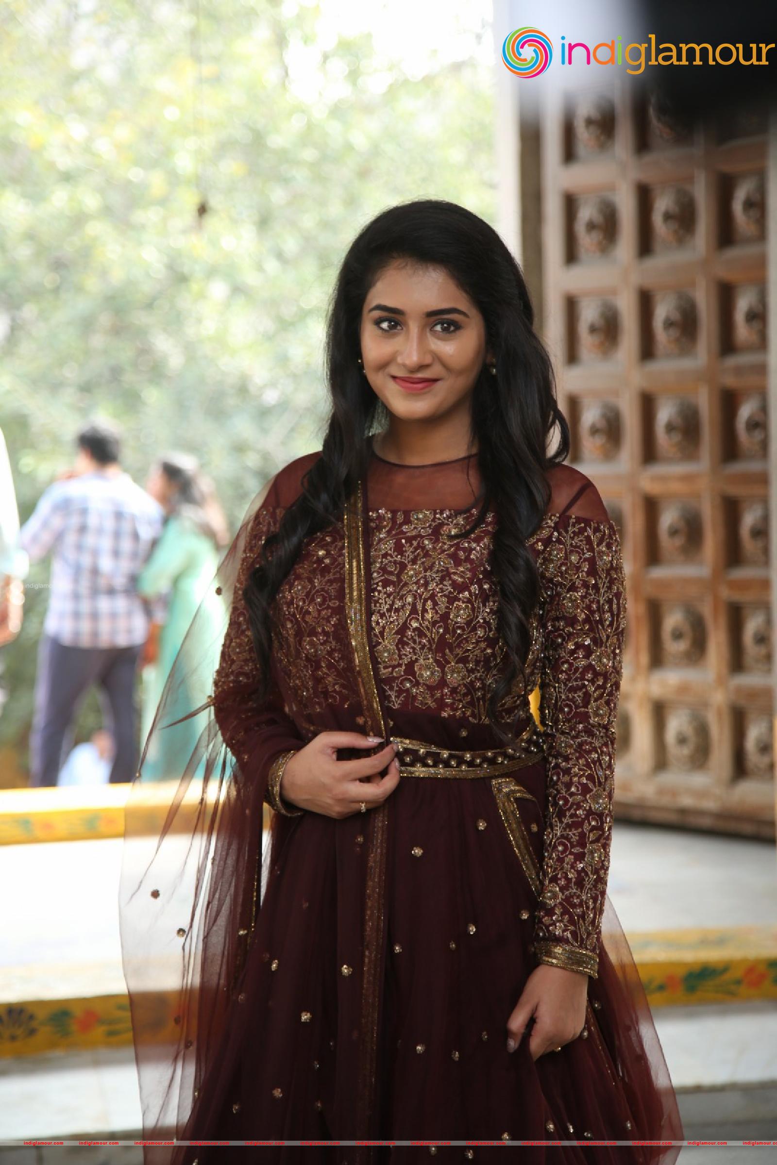 Rashi Singh Actress hd photo