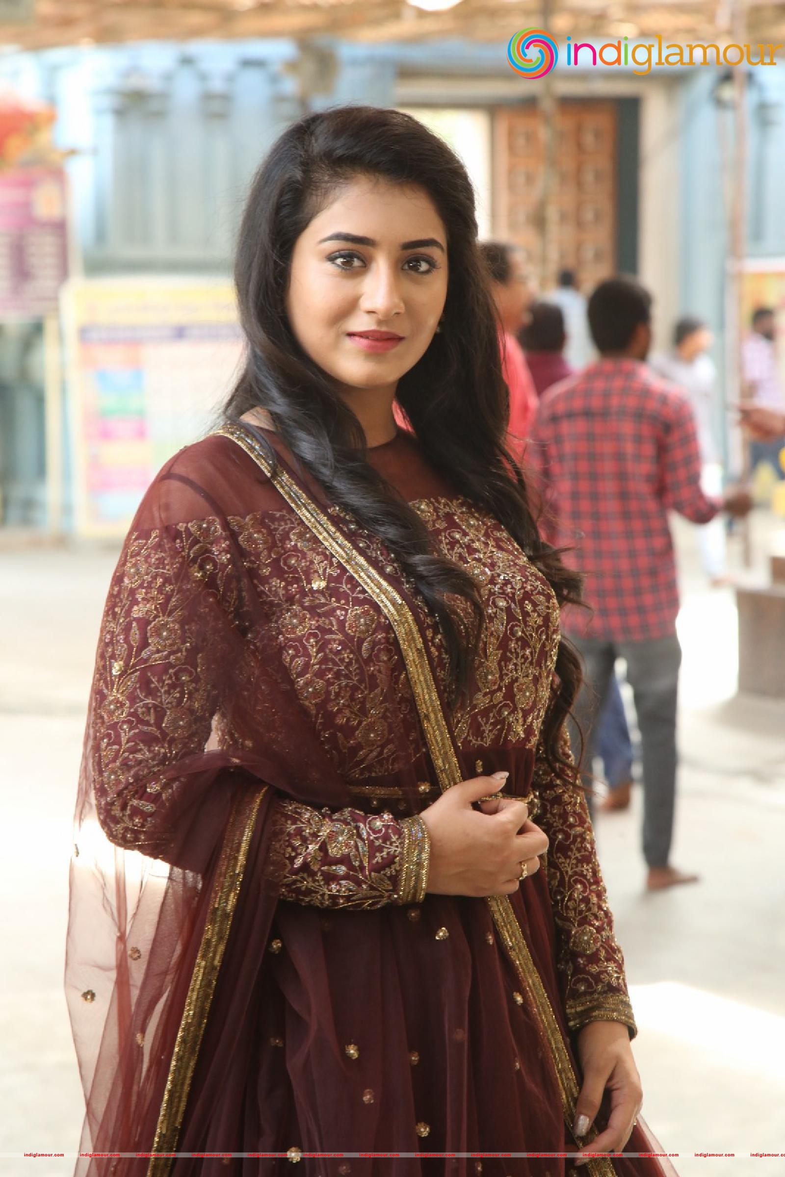 Rashi Singh Actress hd photo