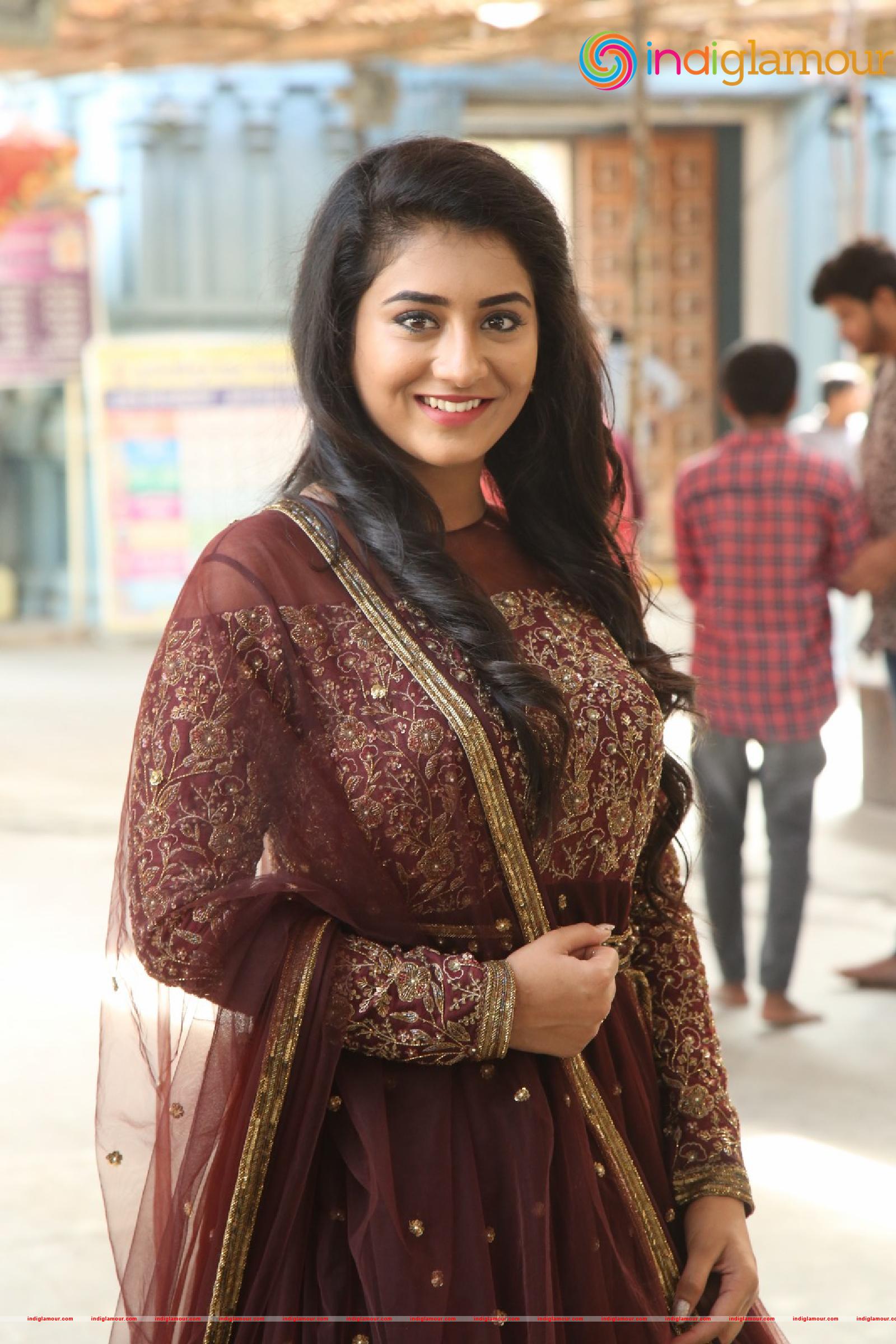 Rashi Singh Actress hd photo
