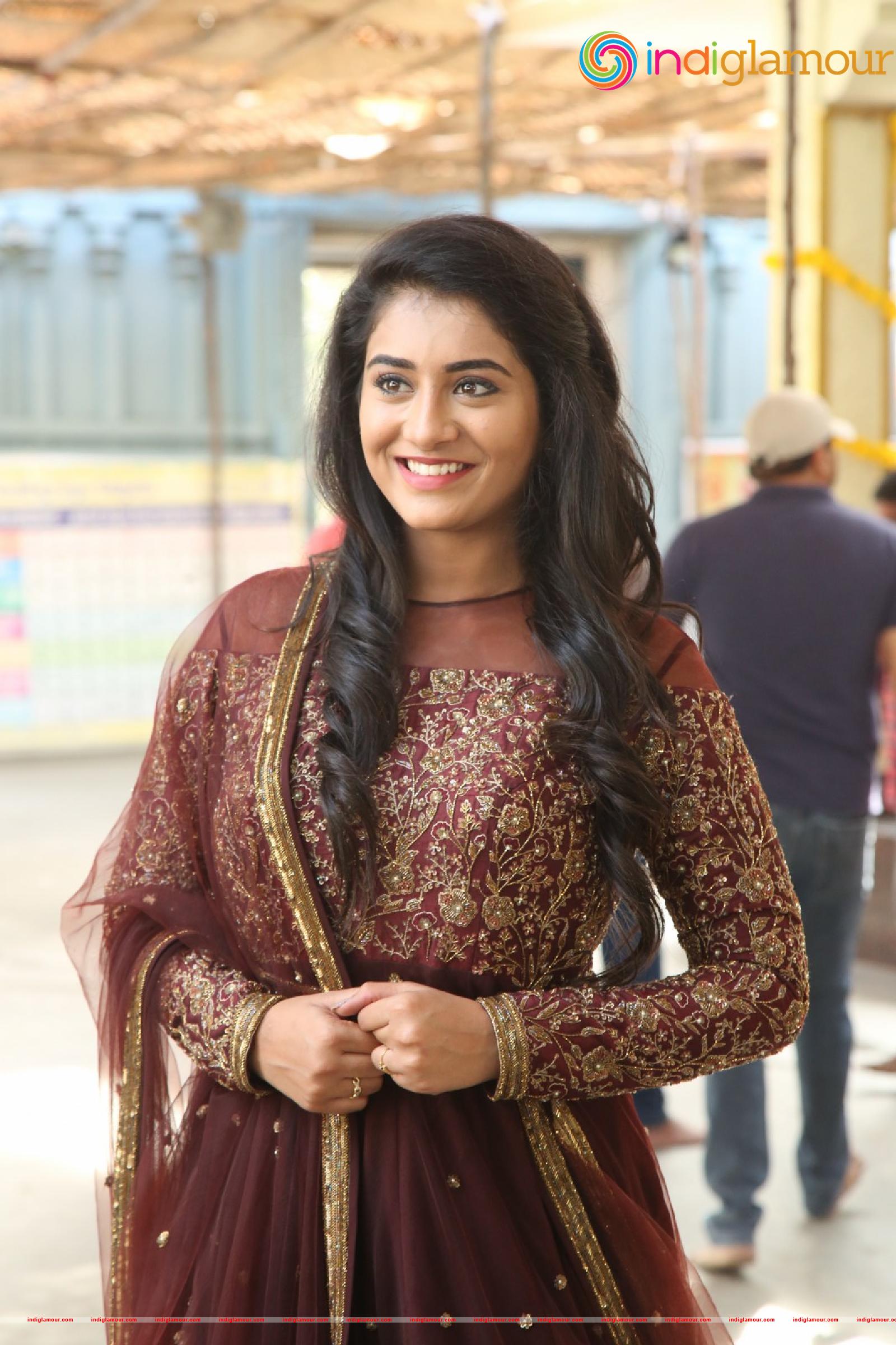 Rashi Singh Actress hd photo