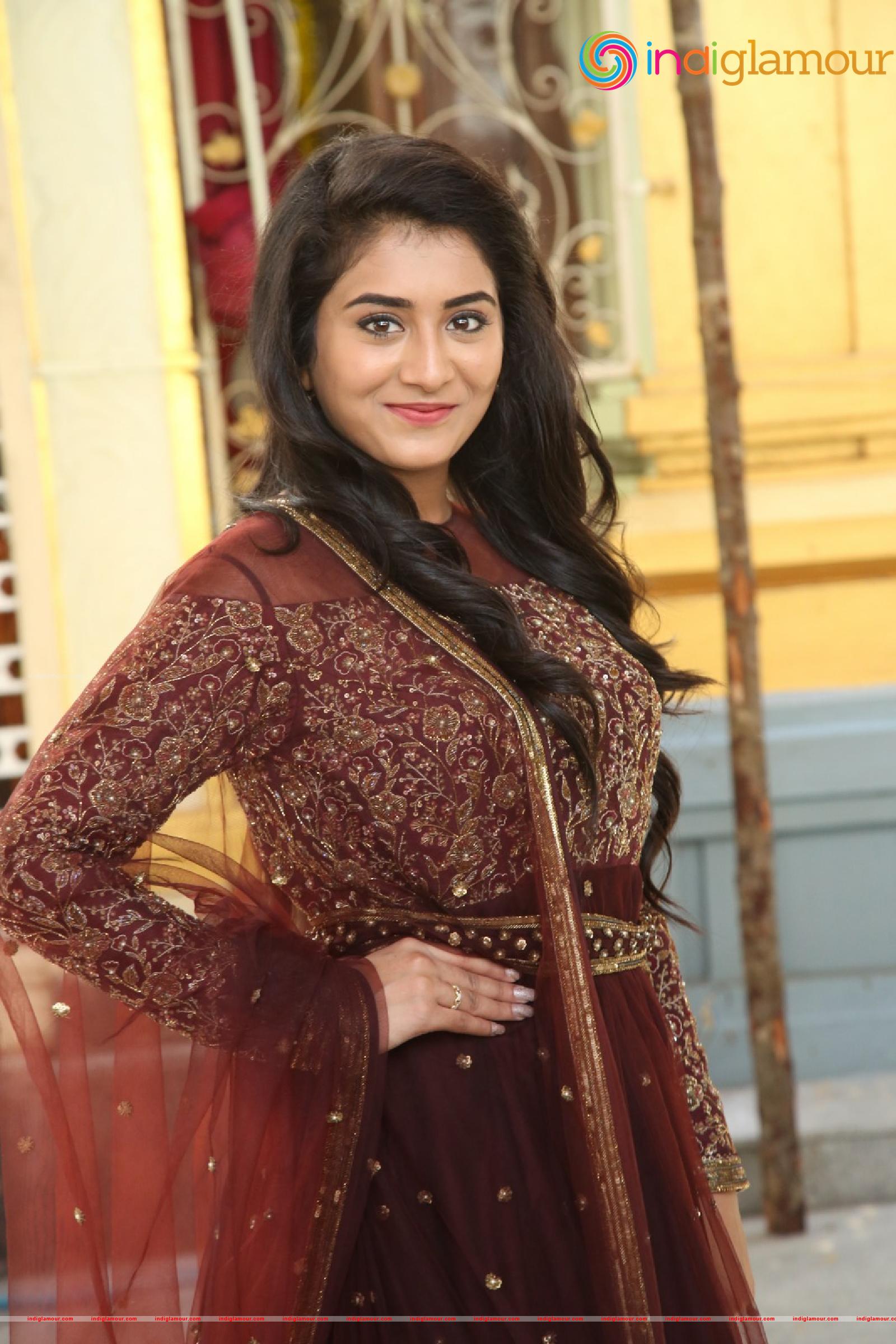 Rashi Singh Actress hd photo