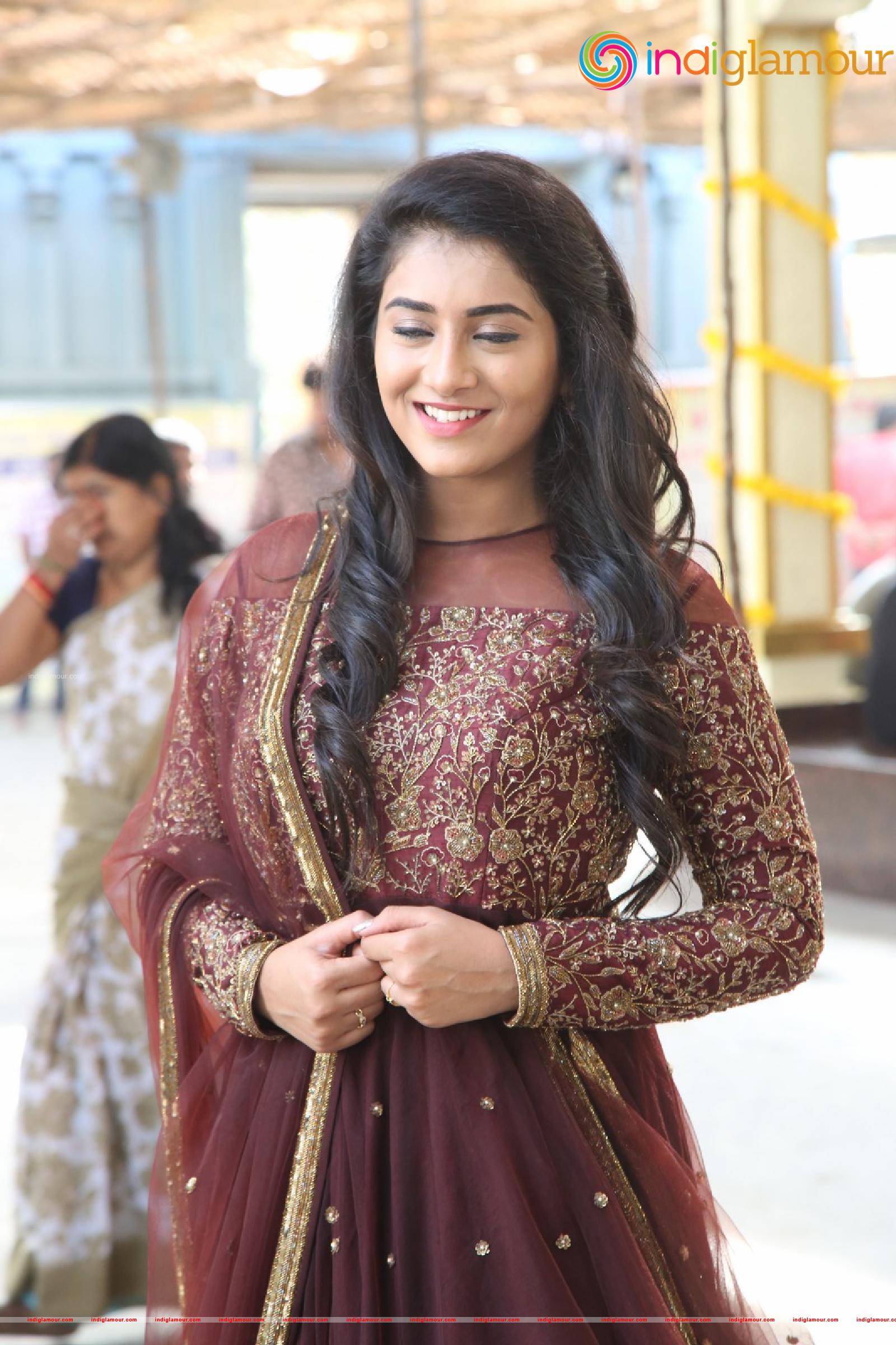 Rashi Singh Actress hd photo