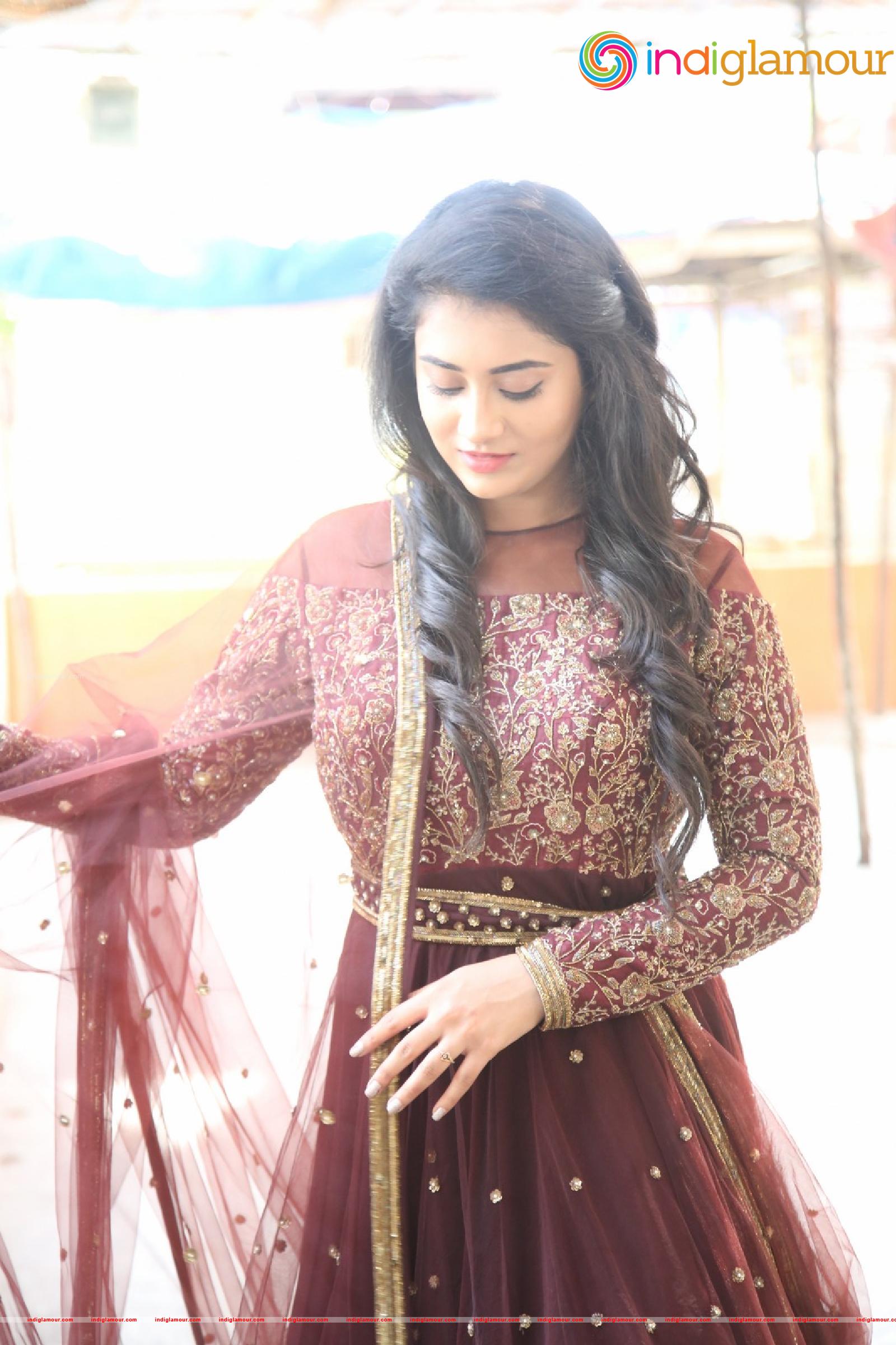 Rashi Singh Actress hd photo
