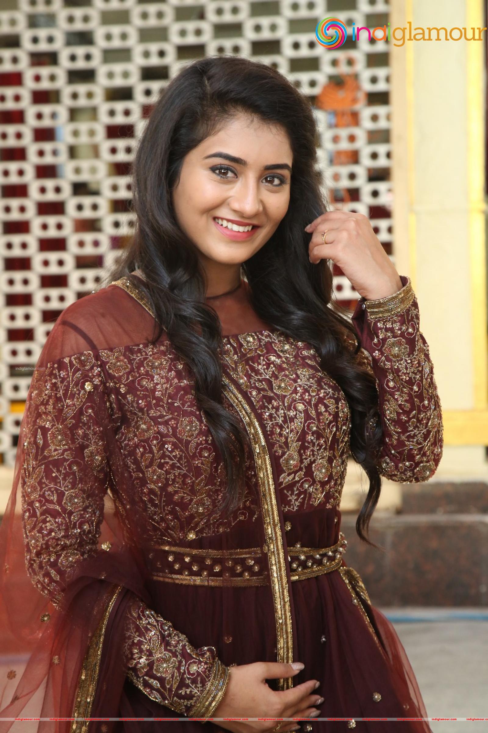 Rashi Singh Actress hd photo
