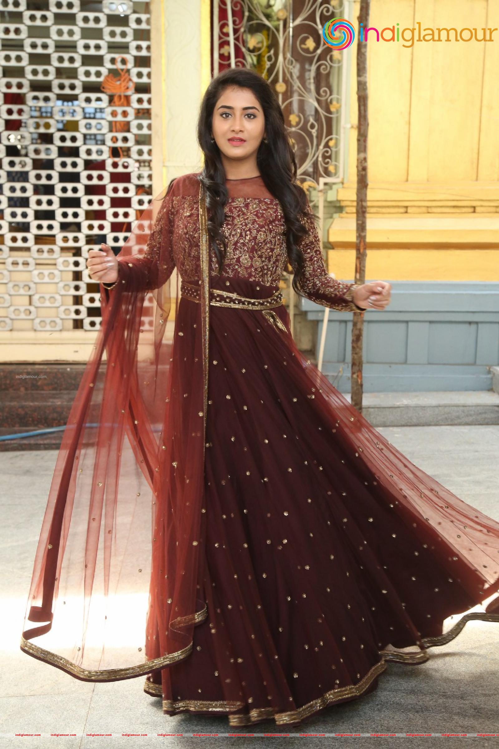 Rashi Singh Actress hd photo