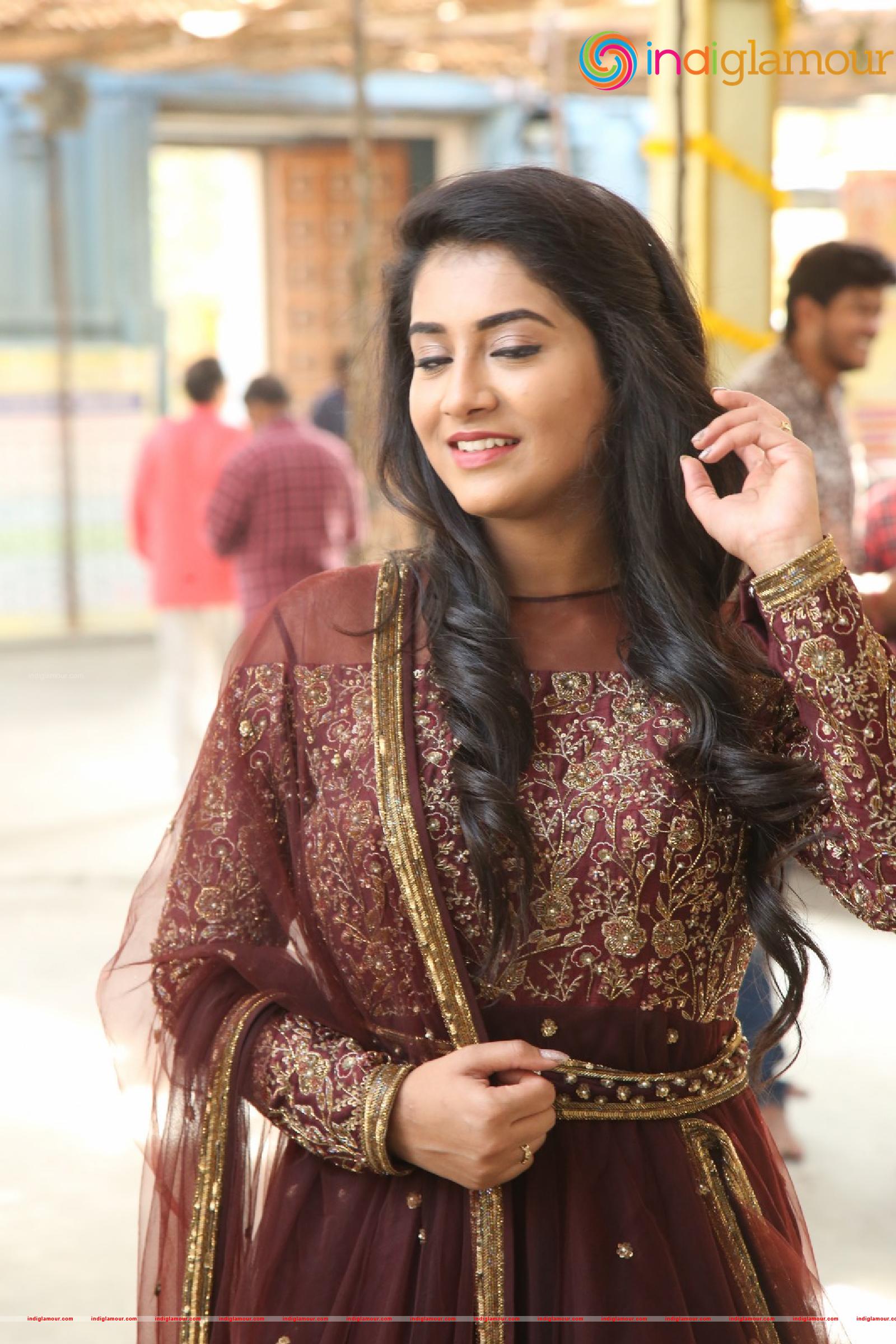 Rashi Singh Actress hd photo
