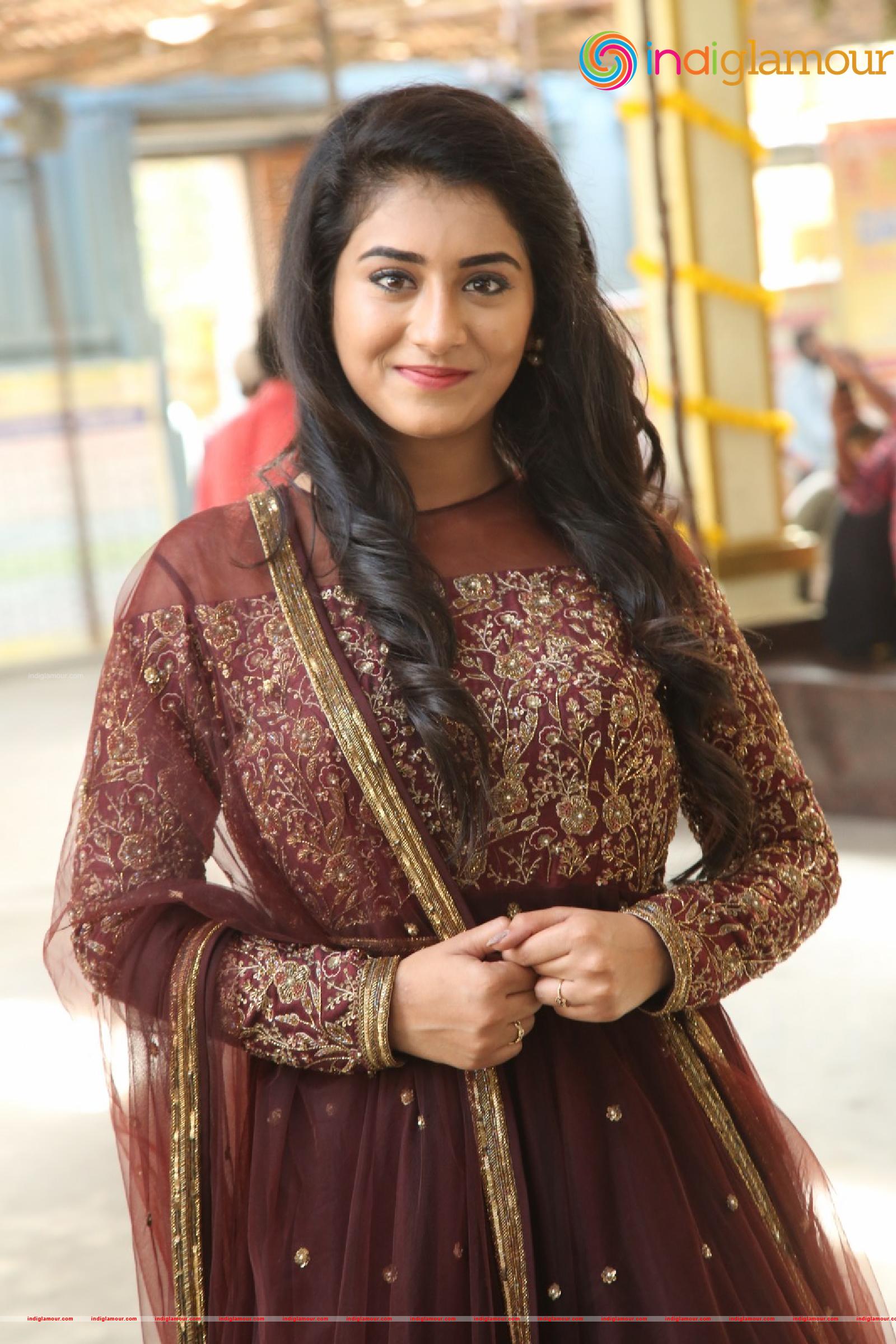 Rashi Singh Actress hd photo