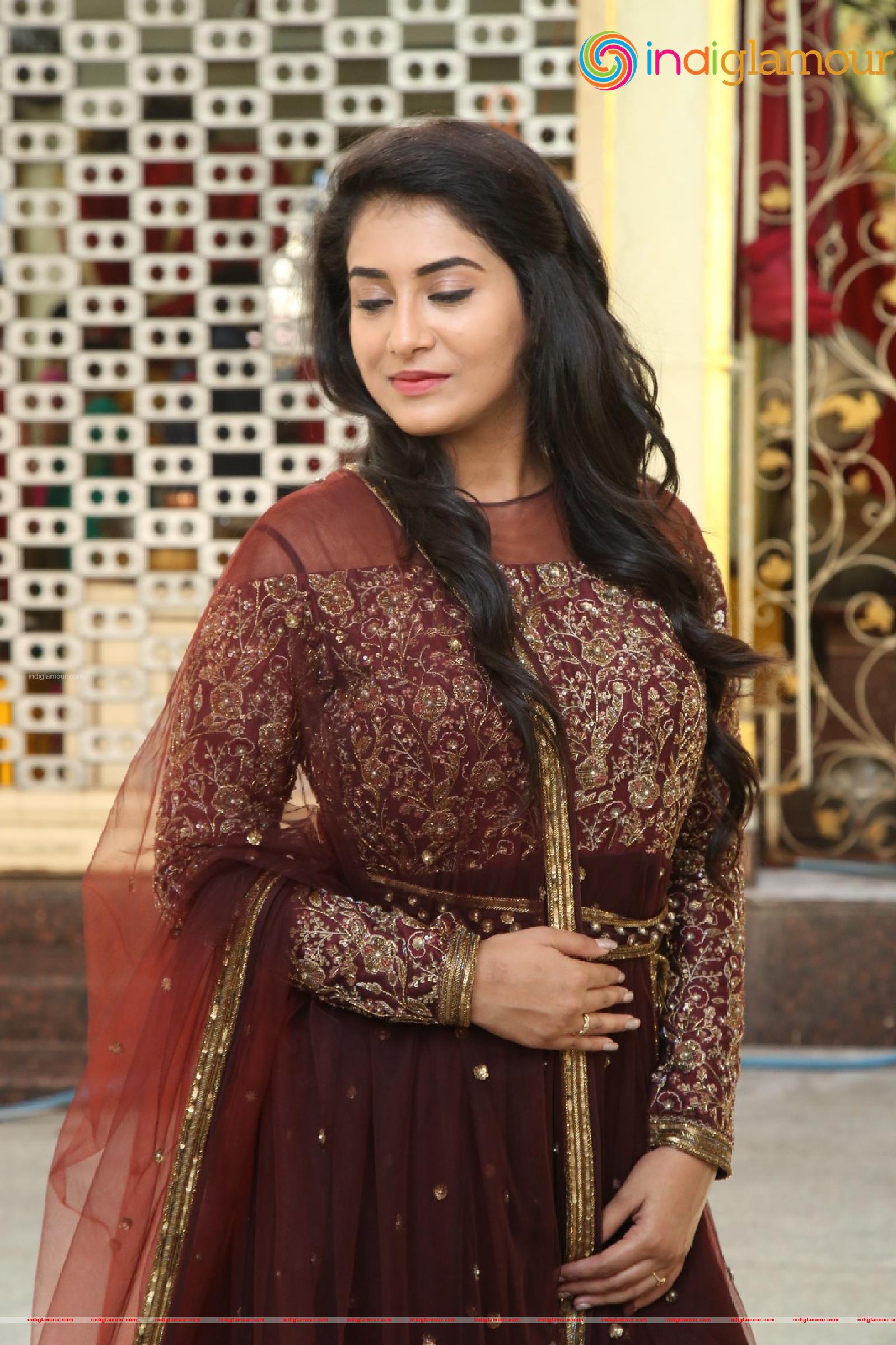 Rashi Singh Actress hd photo