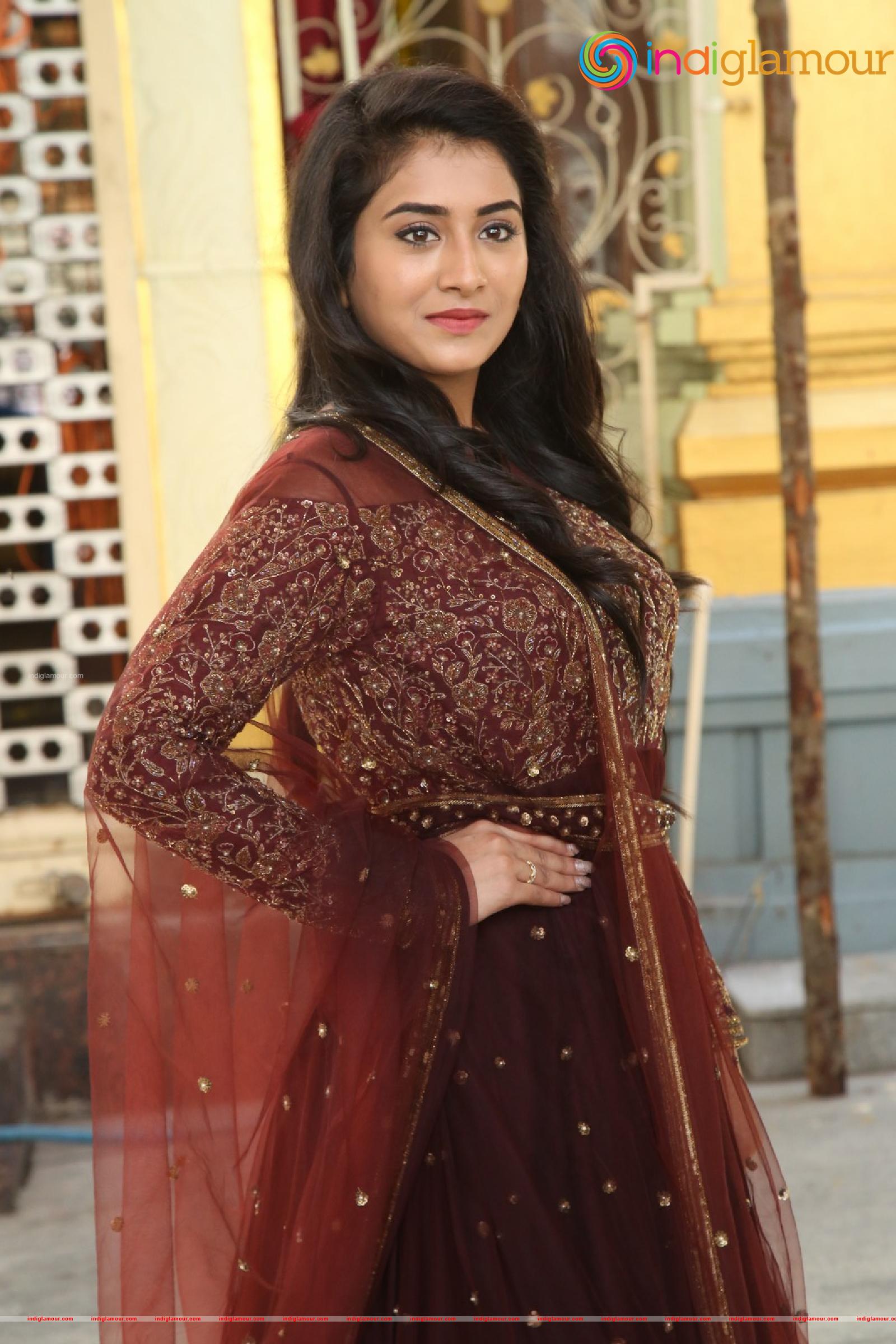 Rashi Singh Actress hd photo