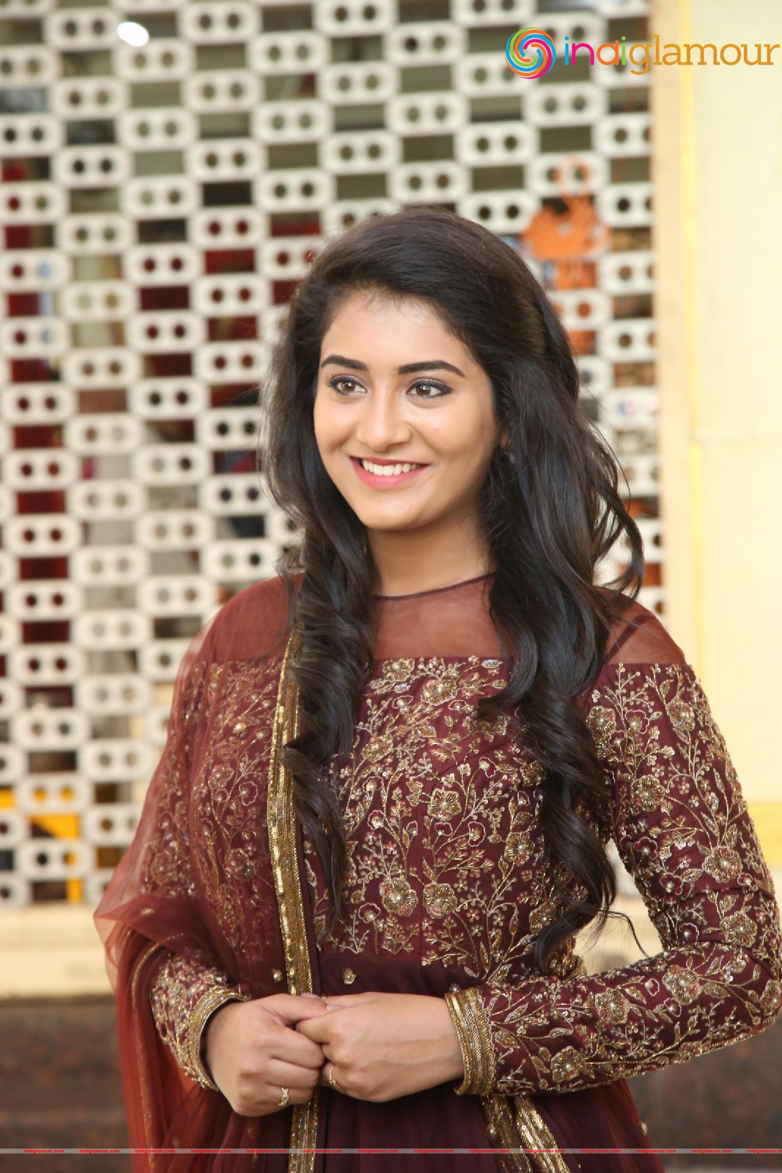 Rashi Singh Actress hd photo