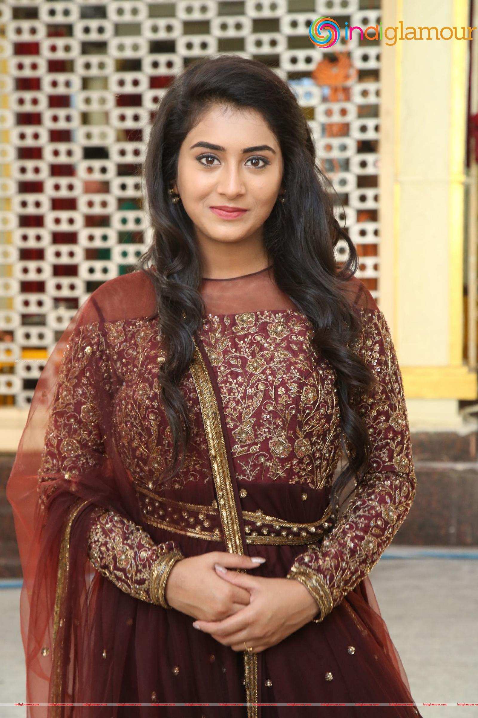 Rashi Singh Actress hd photo