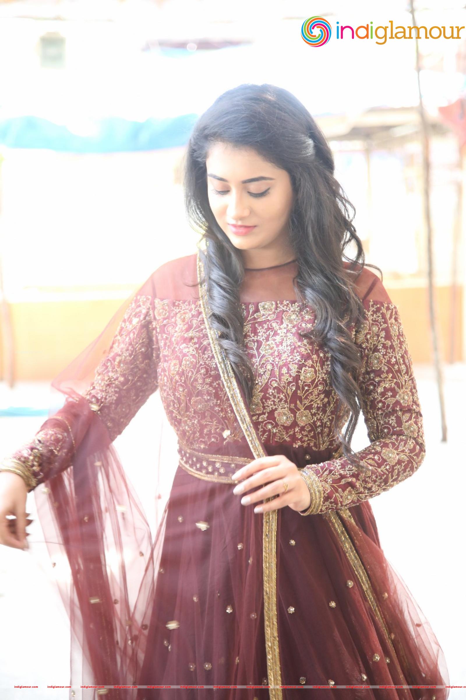Rashi Singh Actress hd photo