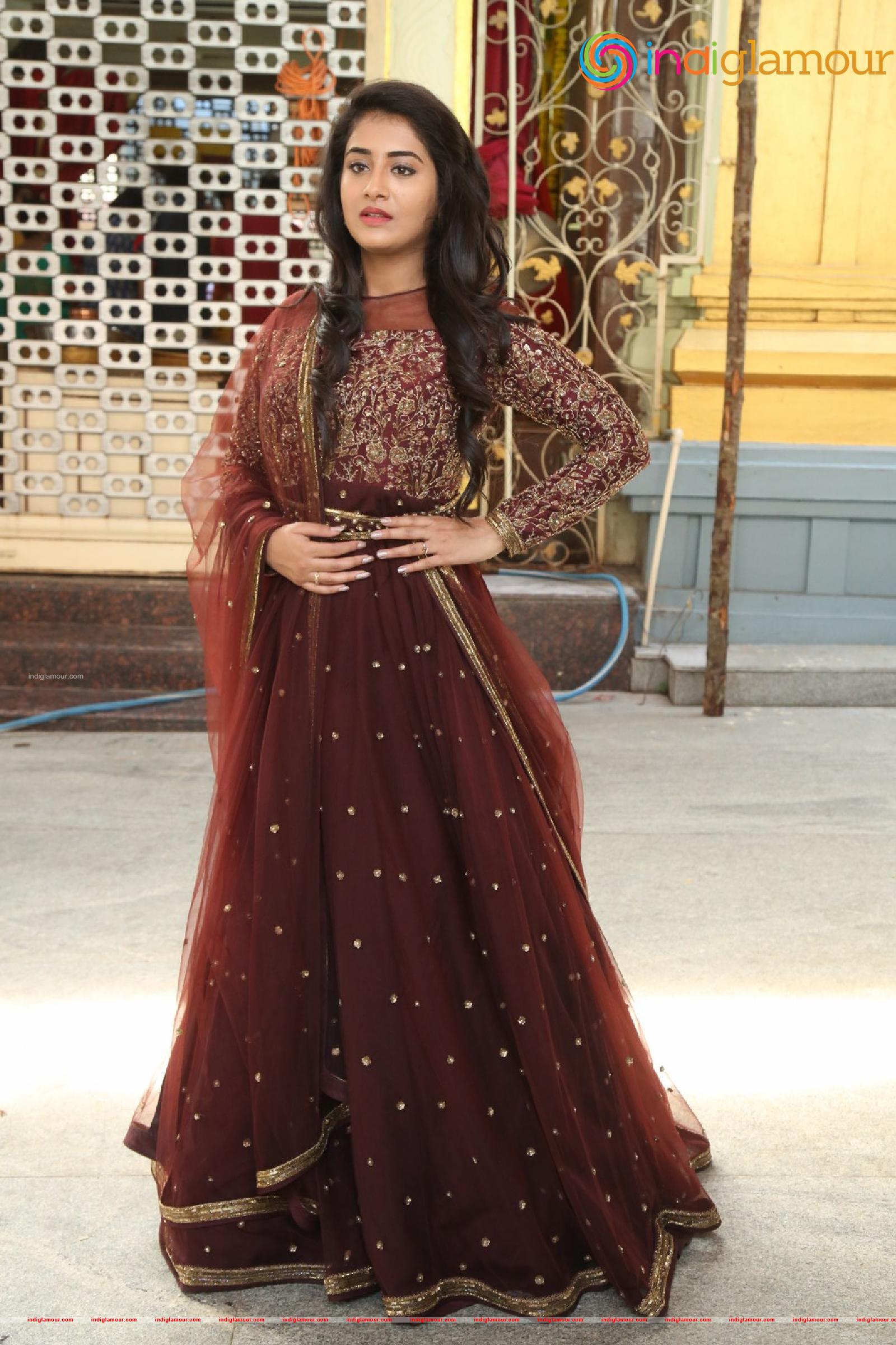 Rashi Singh Actress hd photo