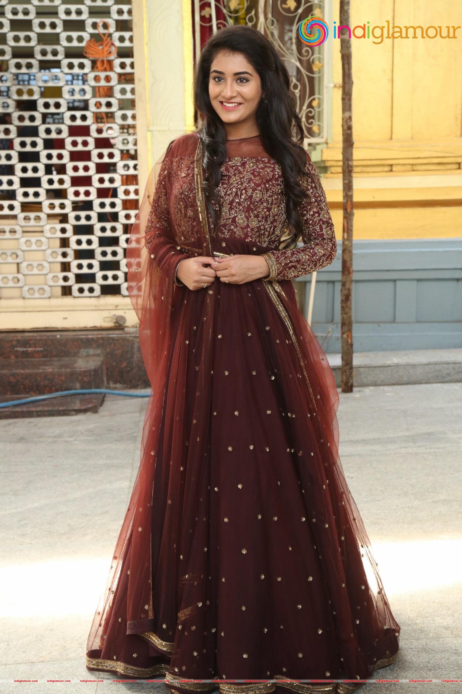 Rashi Singh Actress hd photo
