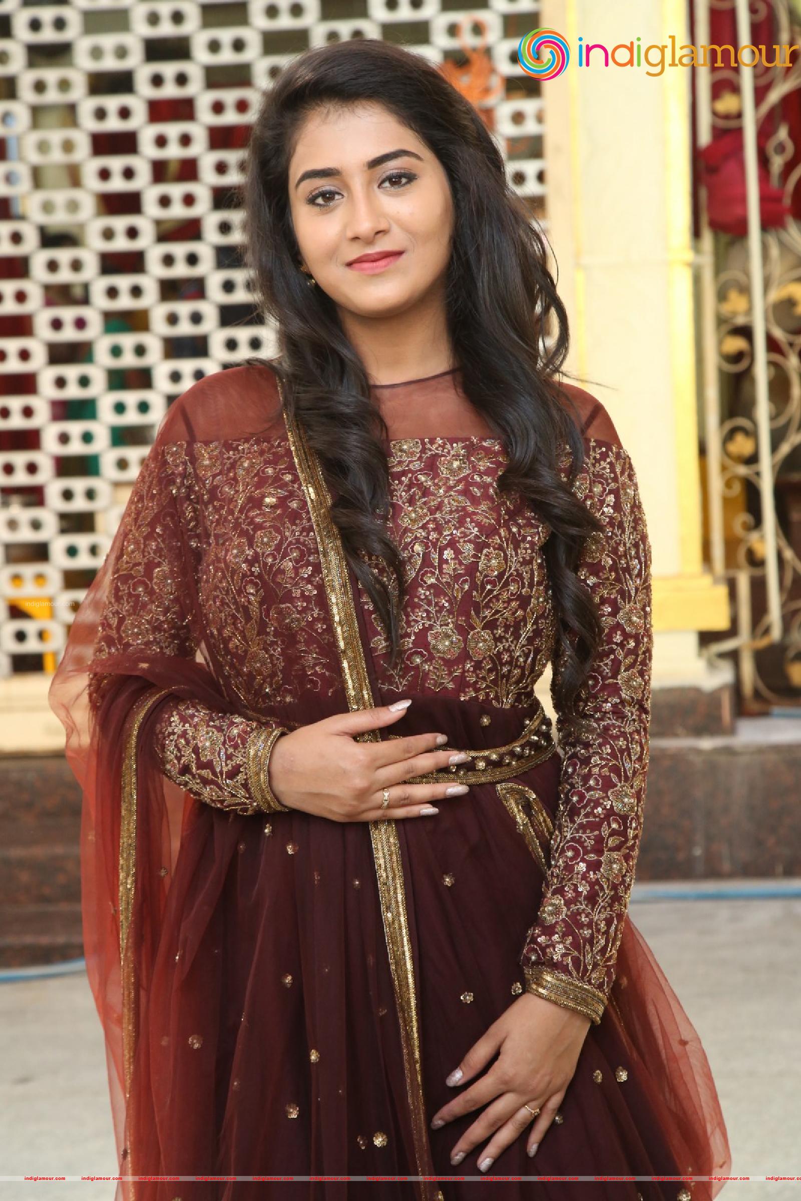 Rashi Singh Actress hd photo