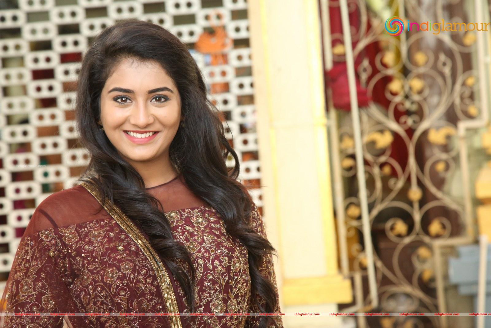 Rashi Singh Actress hd photo