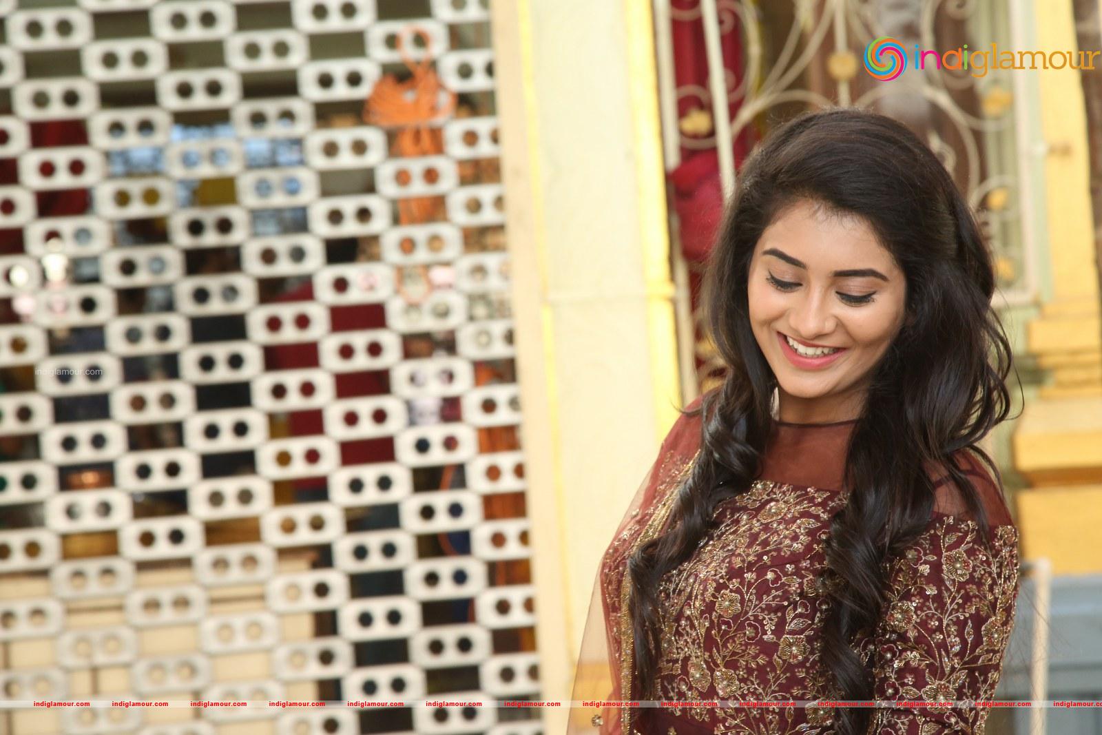 Rashi Singh Actress hd photo