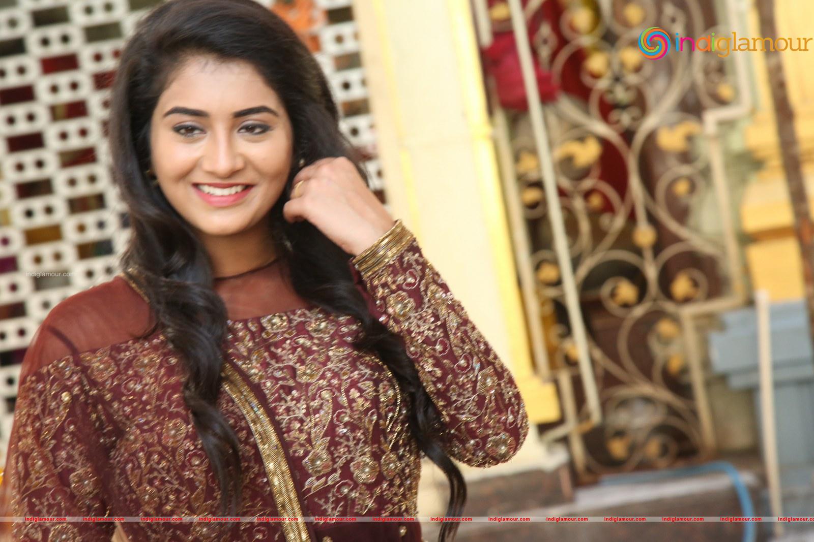 Rashi Singh Actress hd photo