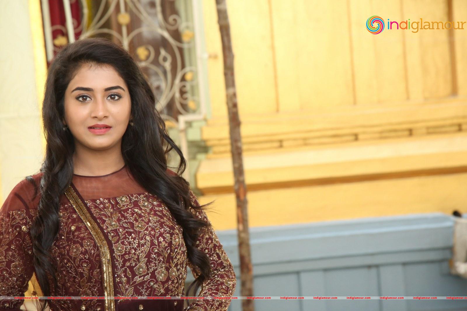 Rashi Singh Actress hd photo