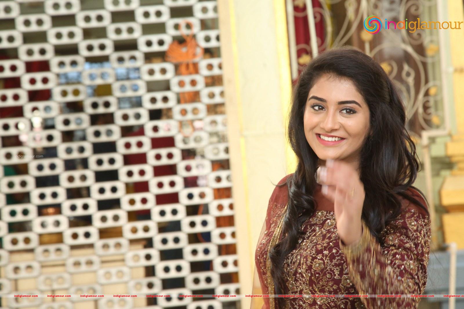 Rashi Singh Actress hd photo