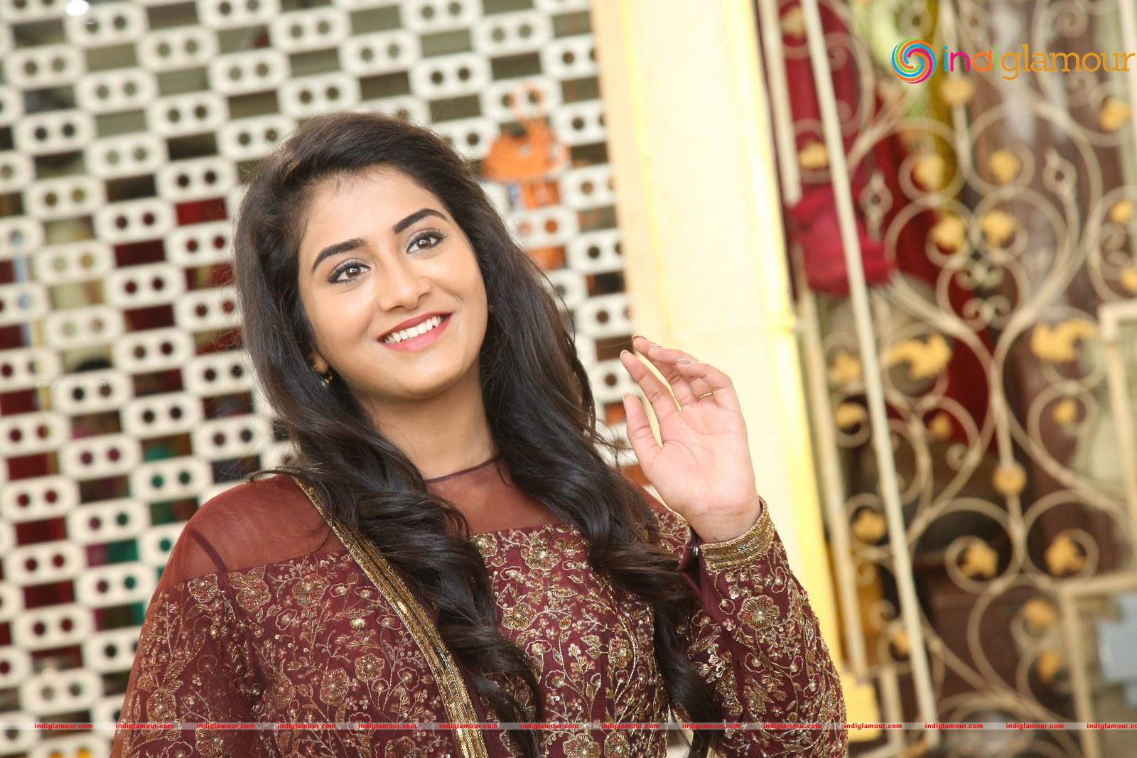 Rashi Singh Actress hd photo