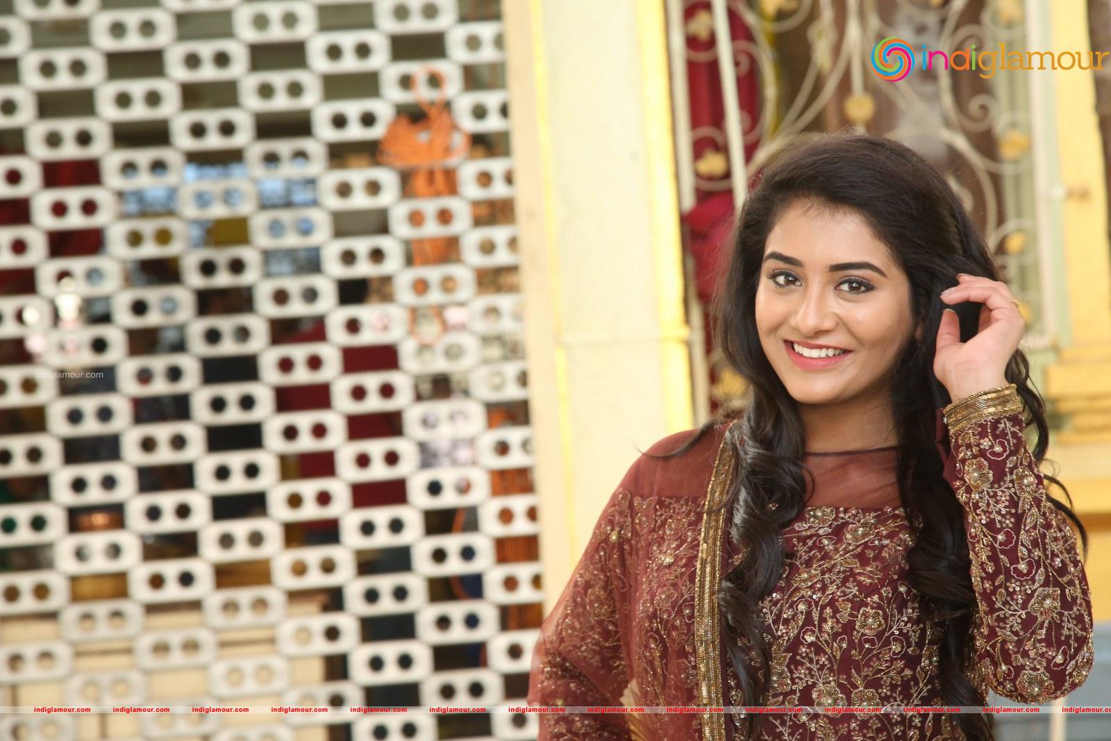 Rashi Singh Actress hd photo