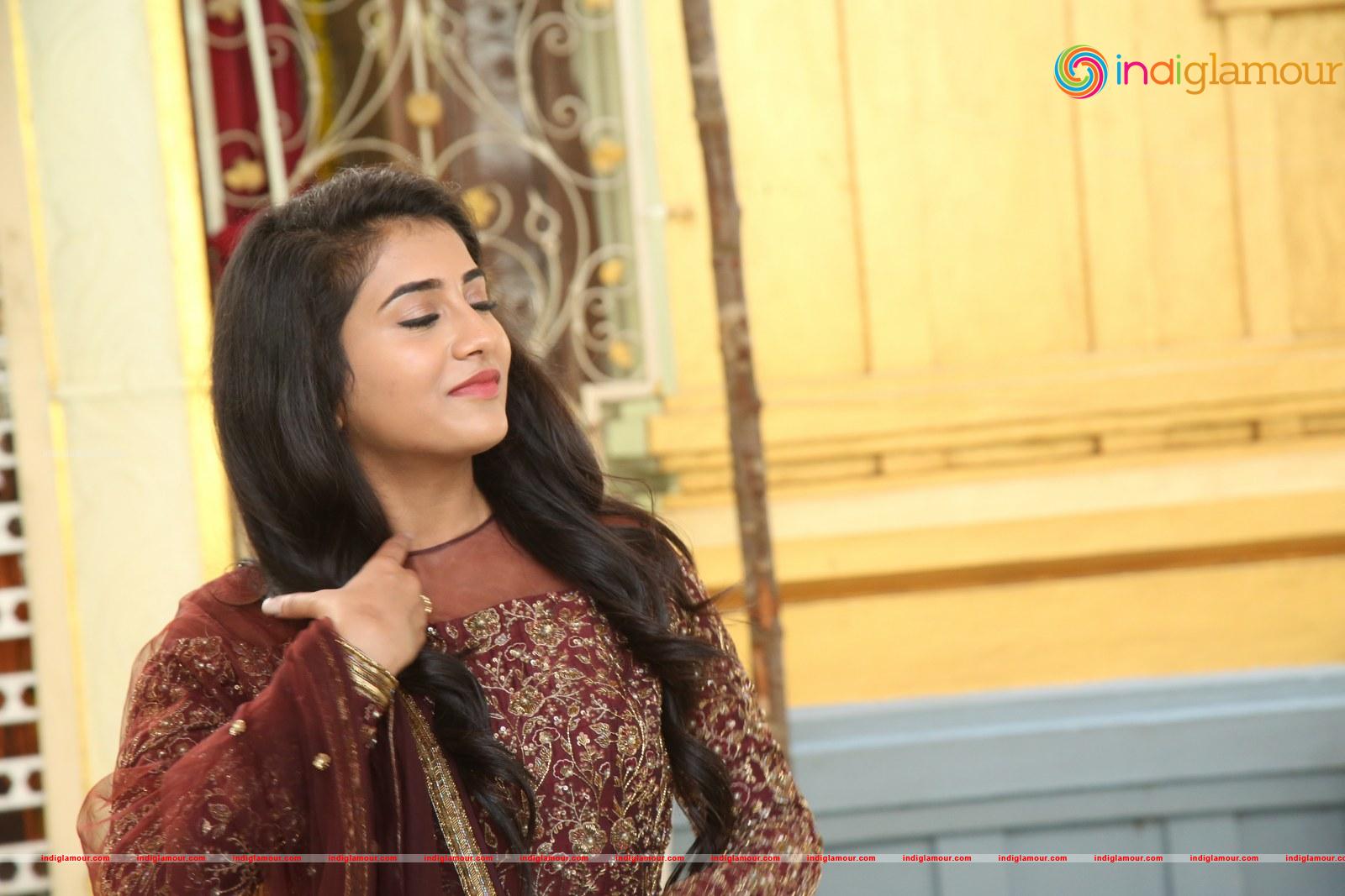 Rashi Singh Actress hd photo