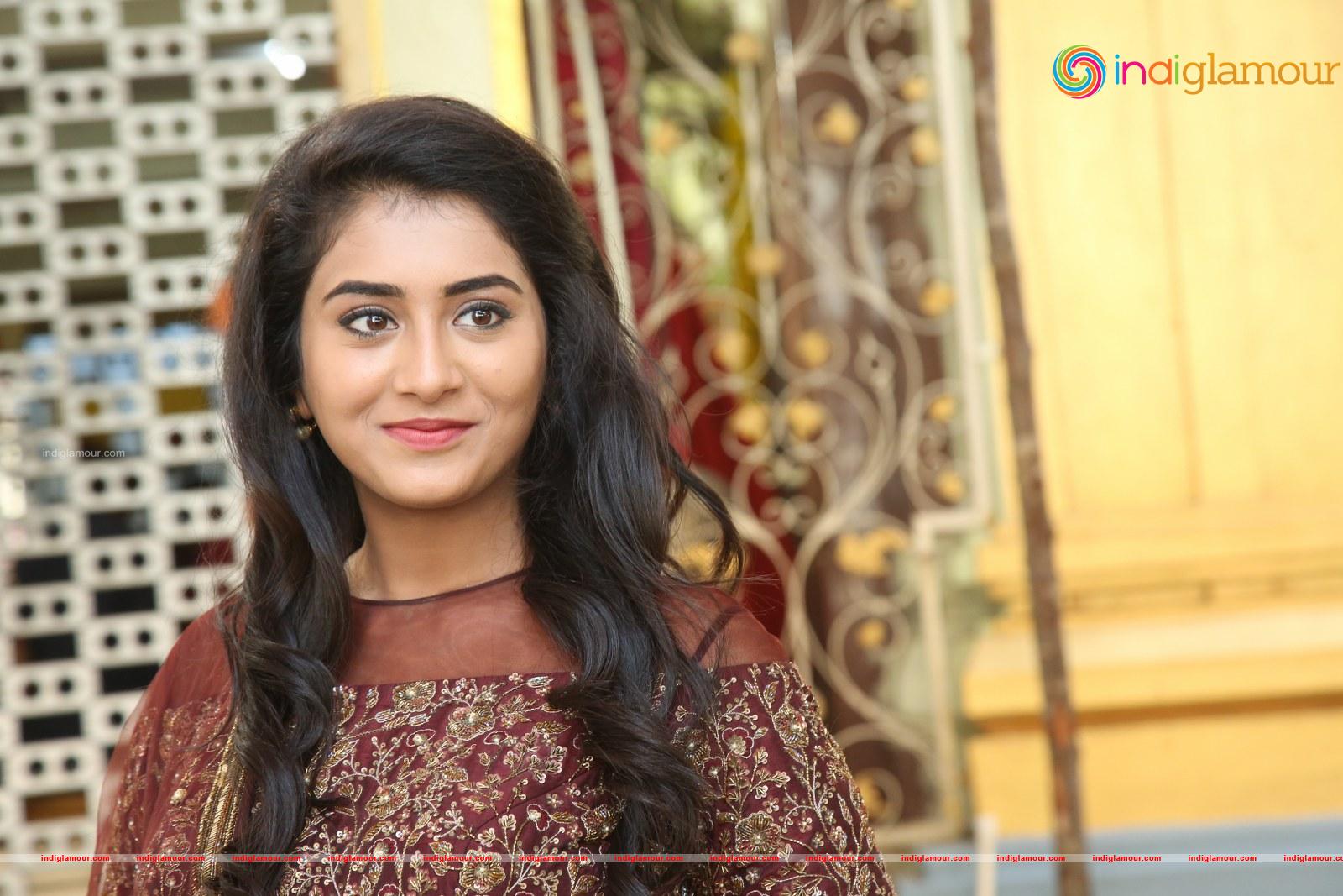 Rashi Singh Actress hd photo