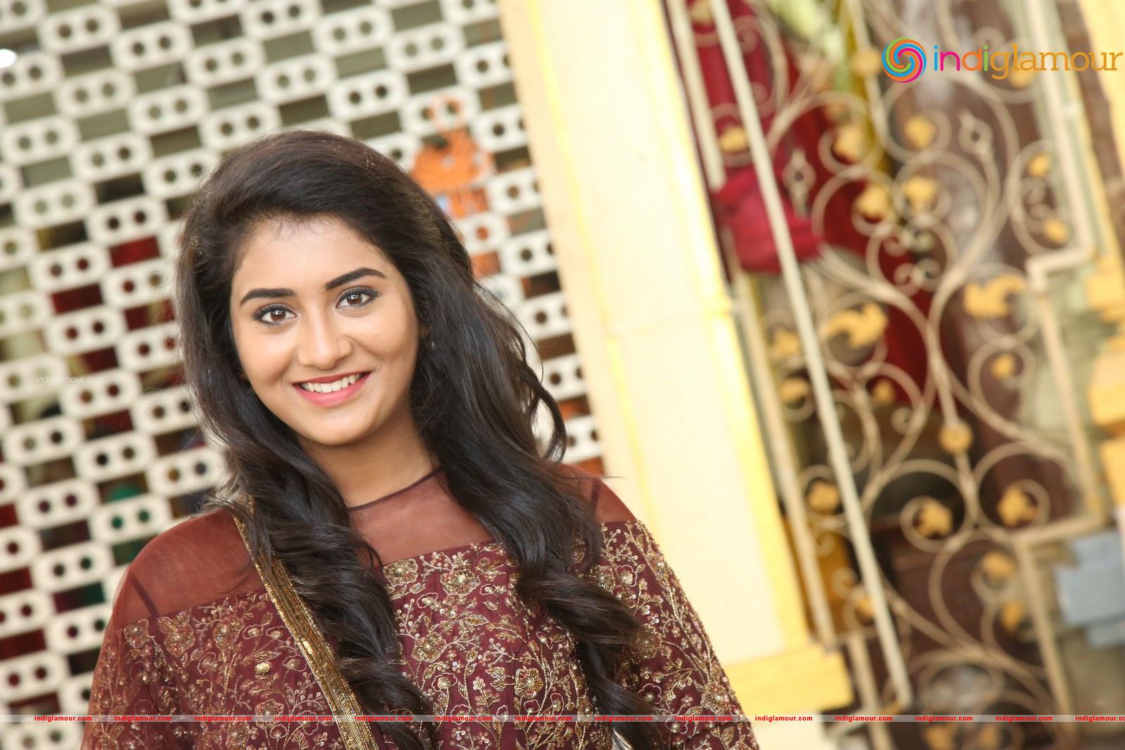 Rashi Singh Actress hd photo