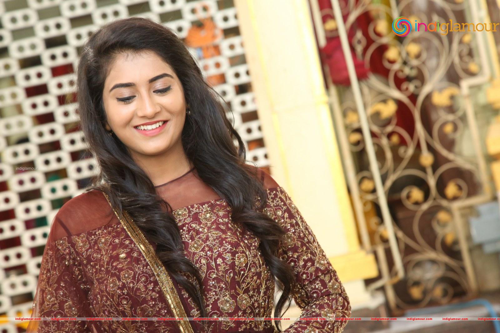 Rashi Singh Actress hd photo