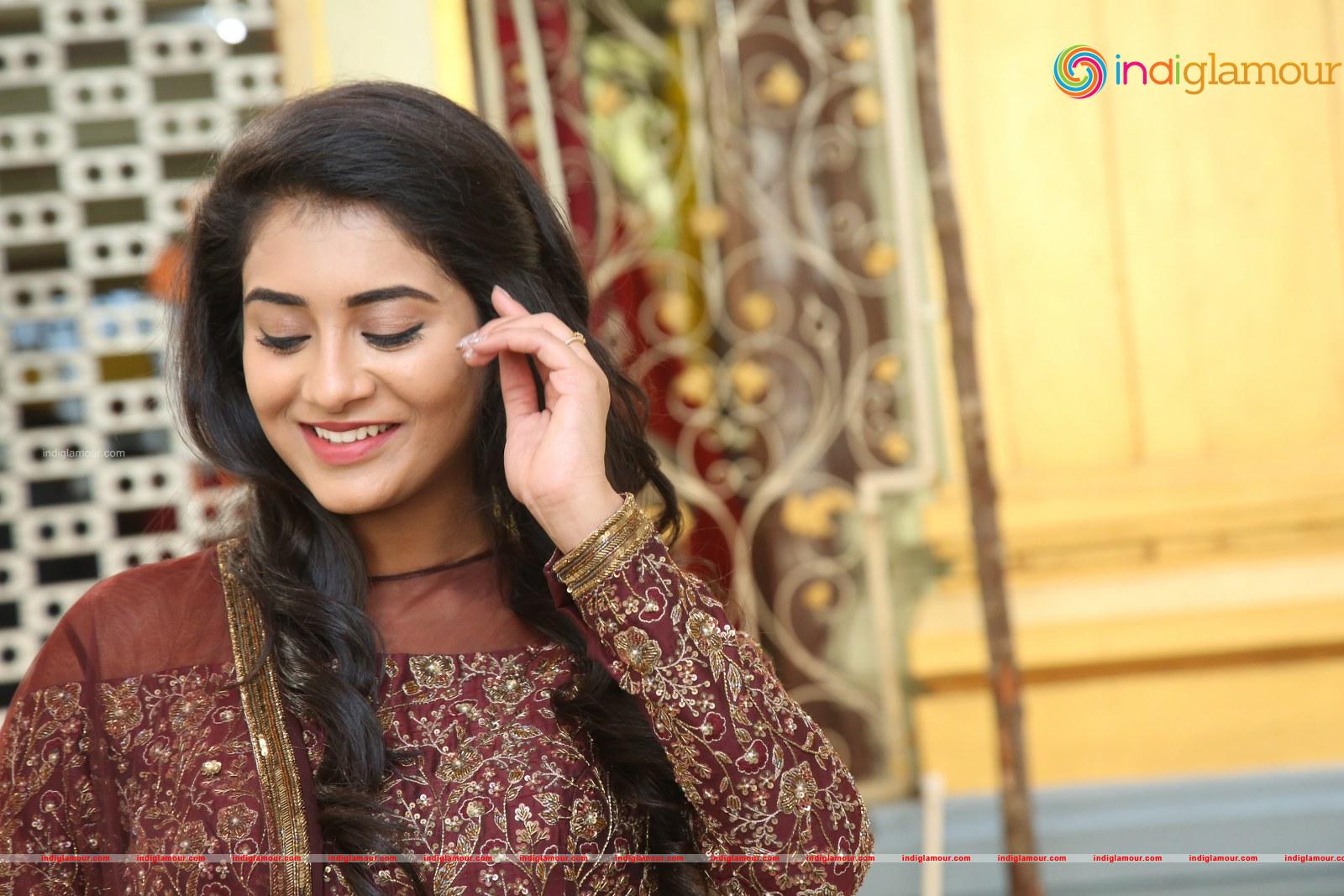 Rashi Singh Actress hd photo