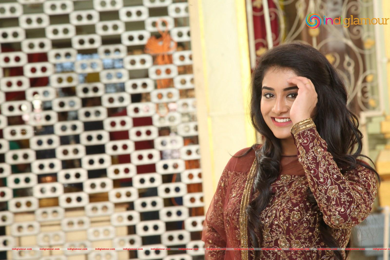 Rashi Singh Actress hd photo