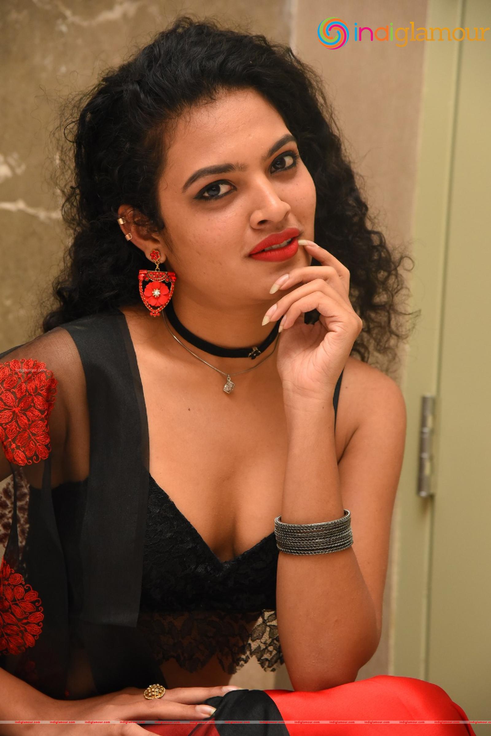 Riya Actress hd photo
