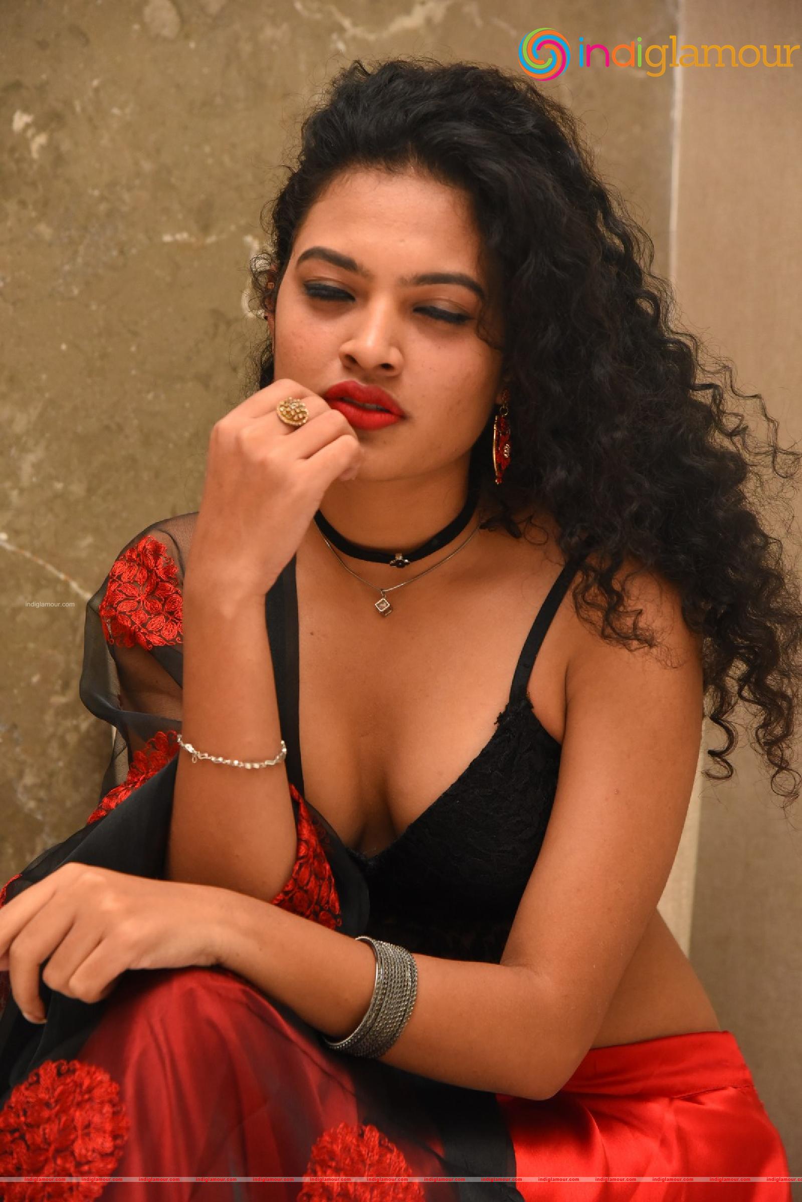 Riya Actress hd photo