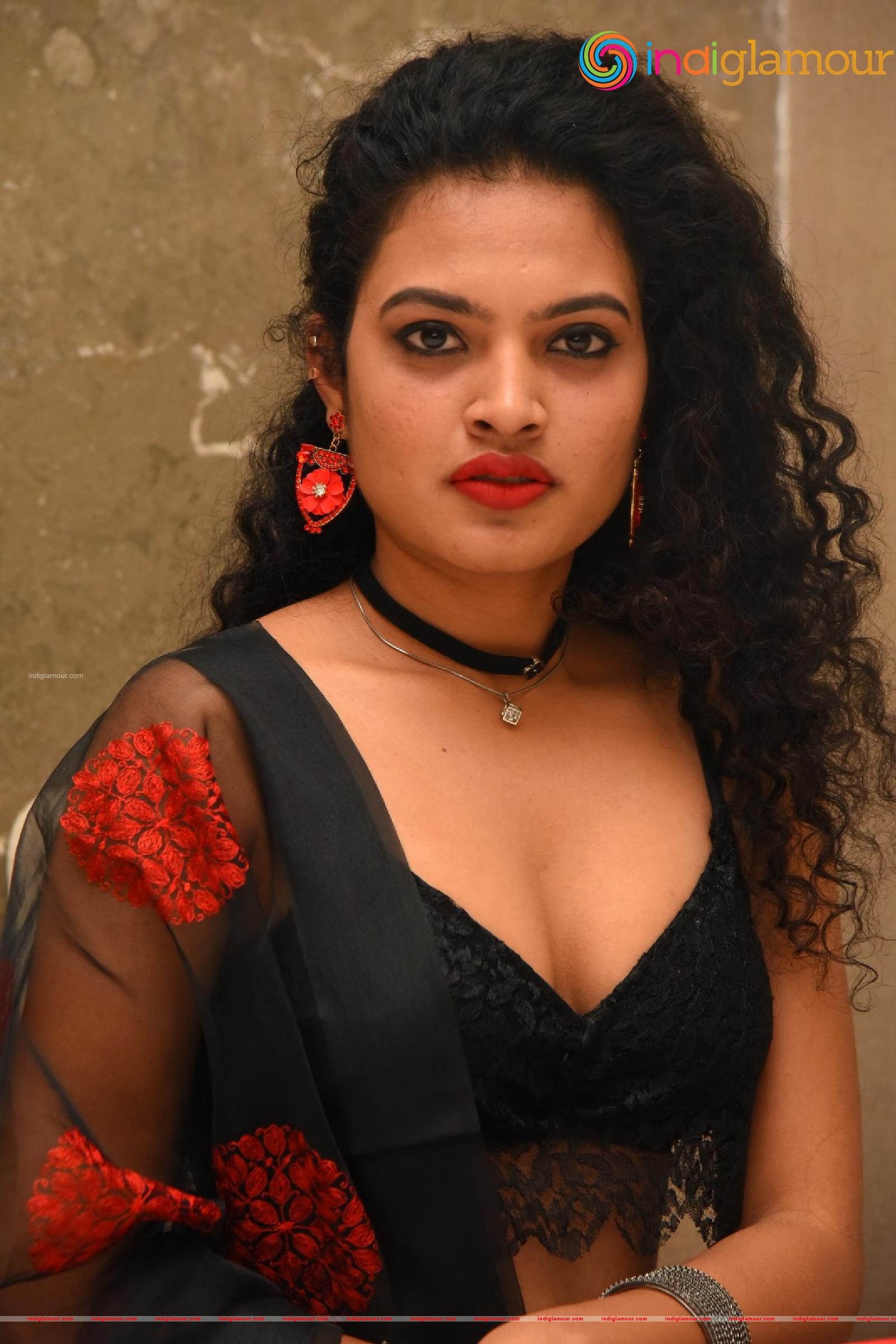 Riya Actress hd photo